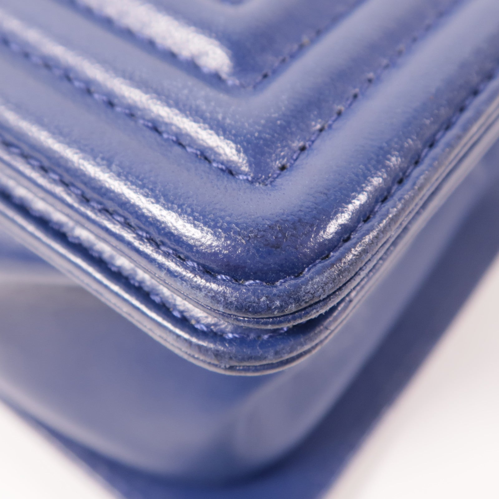 CHANEL (PRICE DOWN) CC Boy 25cm Shoulder Bag #23232297 Lambskin Leather Navy