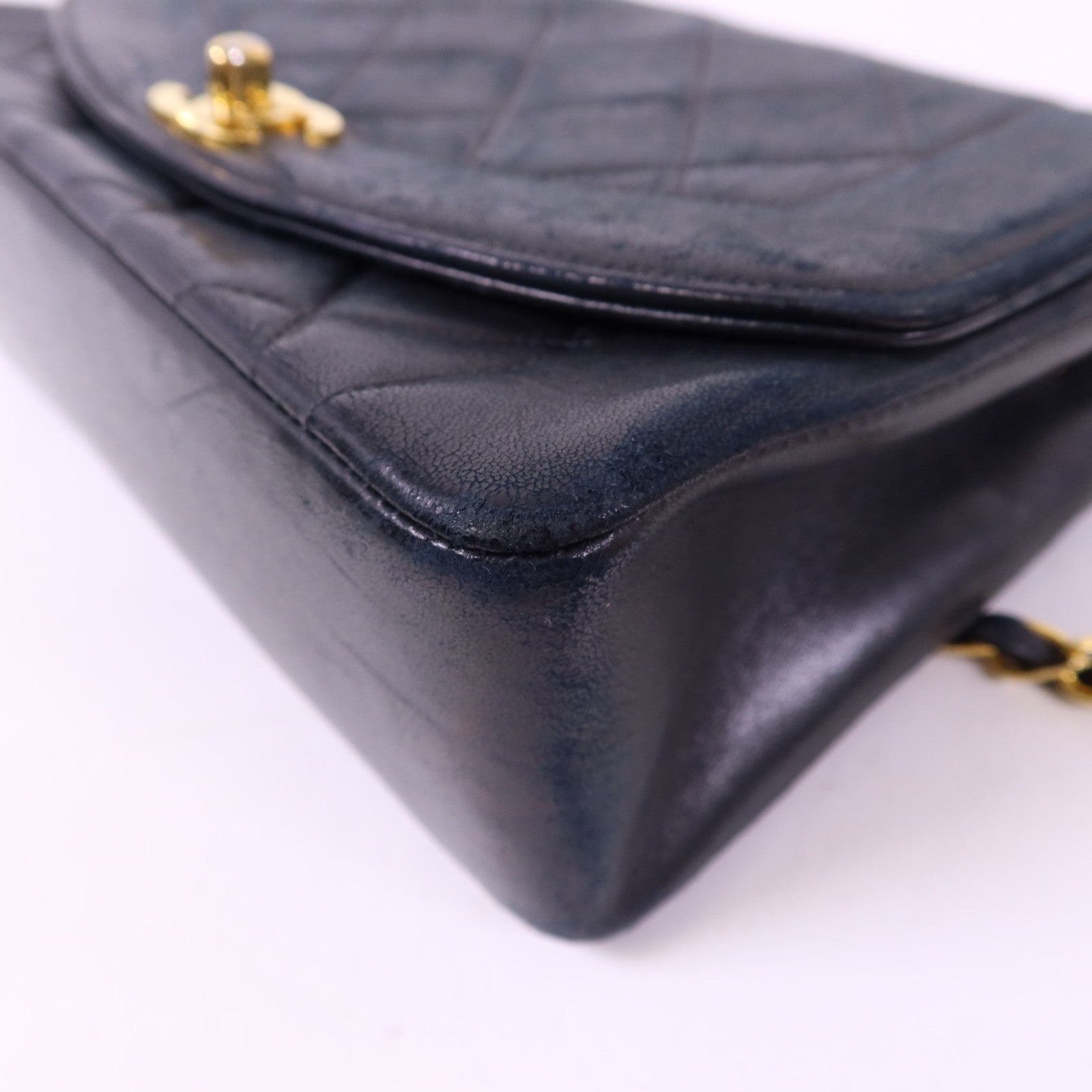 CHANEL 羊皮皮革Diana金扣鏈帶肩背袋