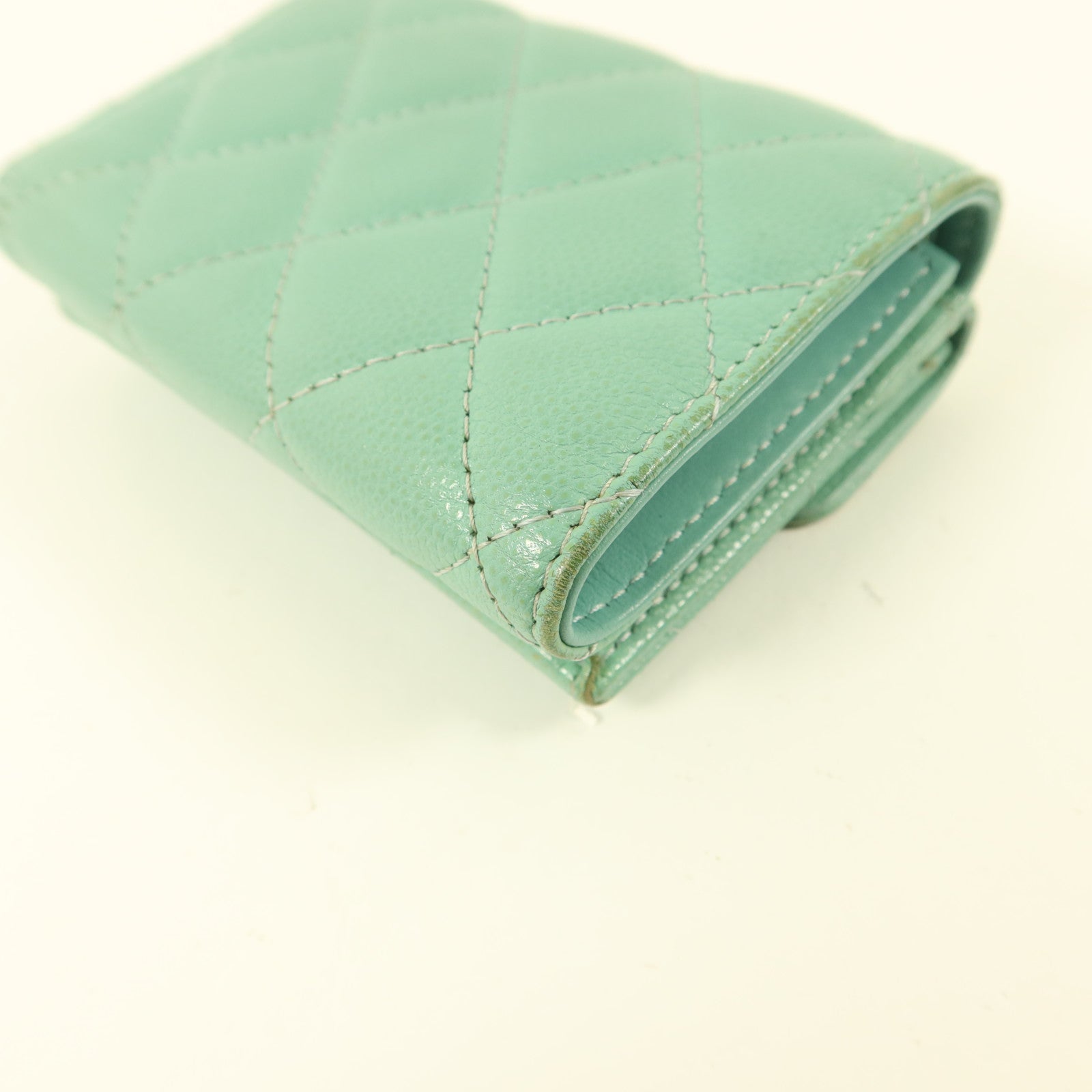 CHANEL 牛皮皮革Trifold Wallet錢包
