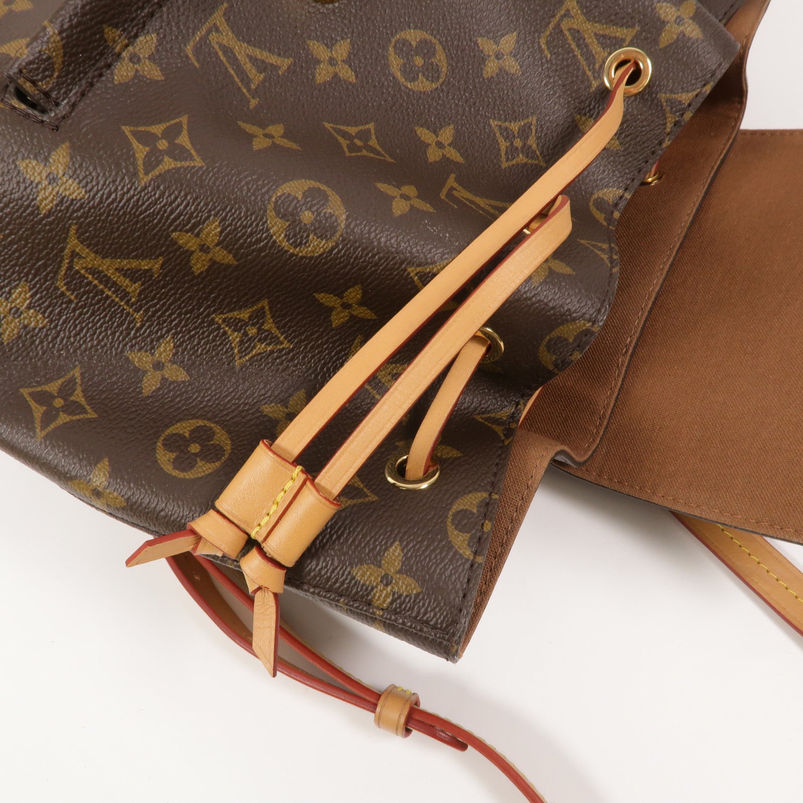 LOUIS VUITTON Monogram Montsouris背包