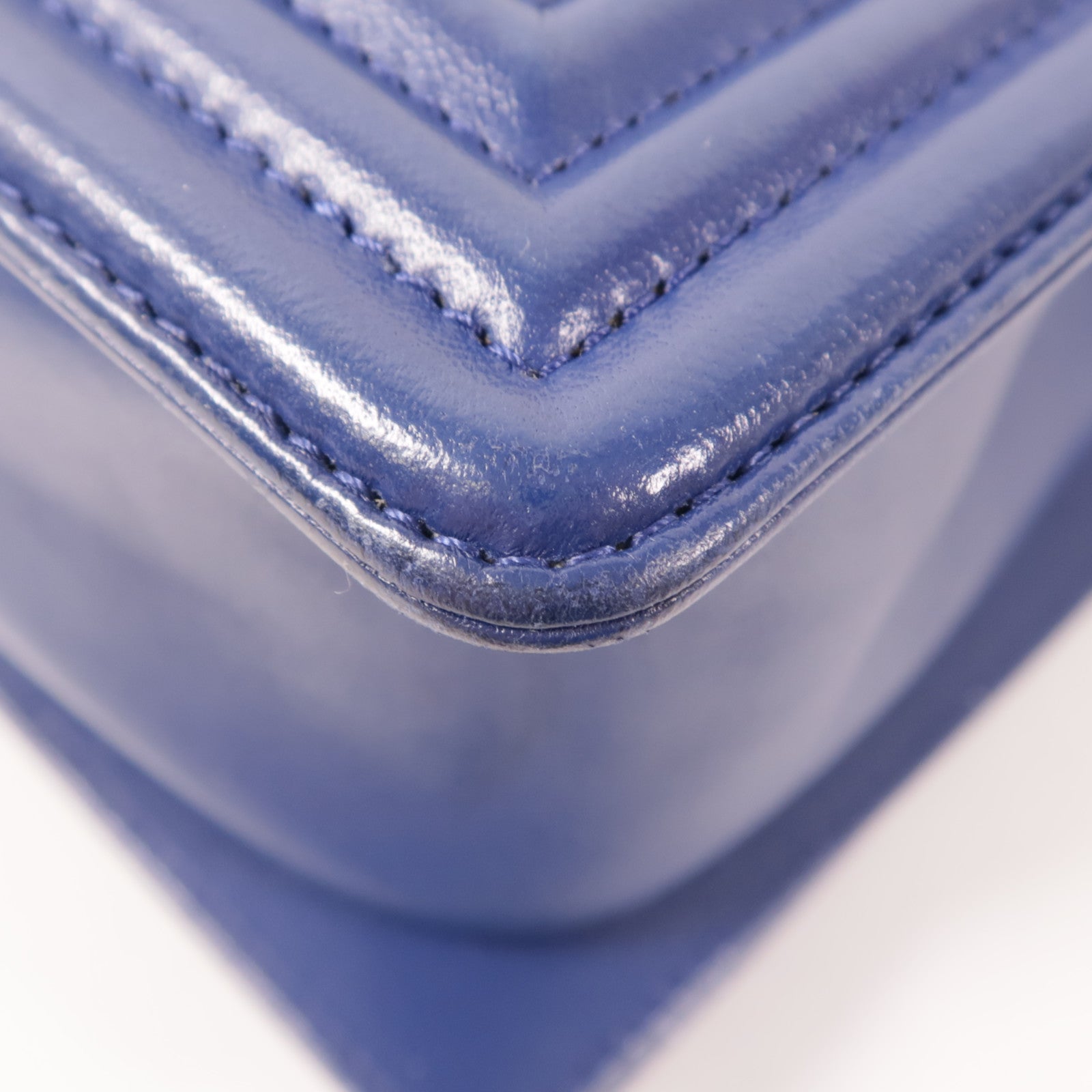 CHANEL (PRICE DOWN) CC Boy 25cm Shoulder Bag #23232297 Lambskin Leather Navy