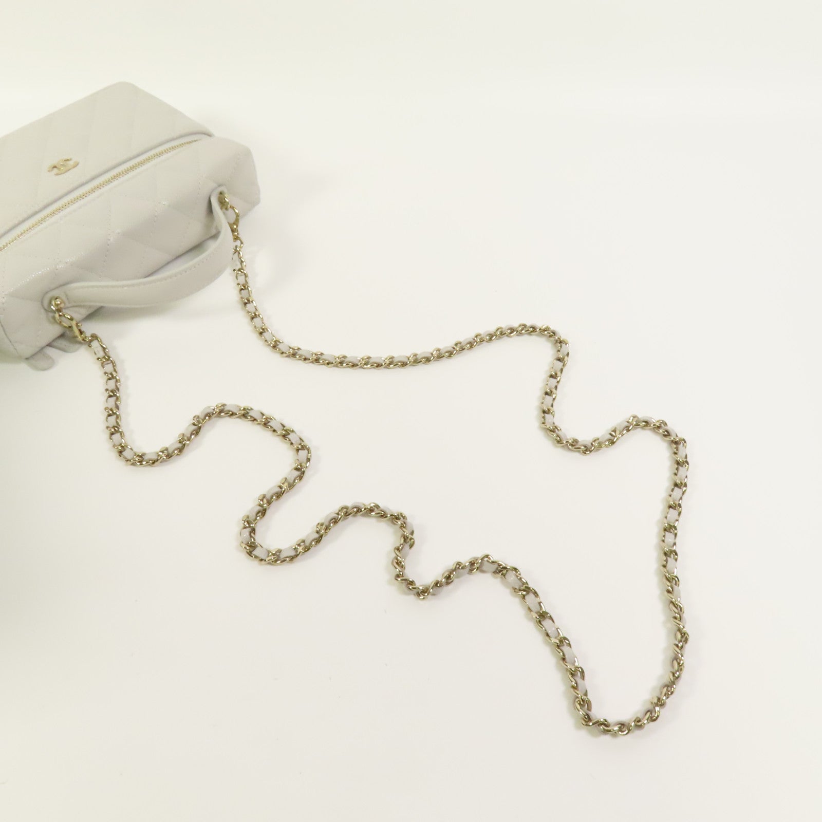 CHANEL 牛皮皮革Vanity Case金扣鏈帶手挽肩背兩用袋