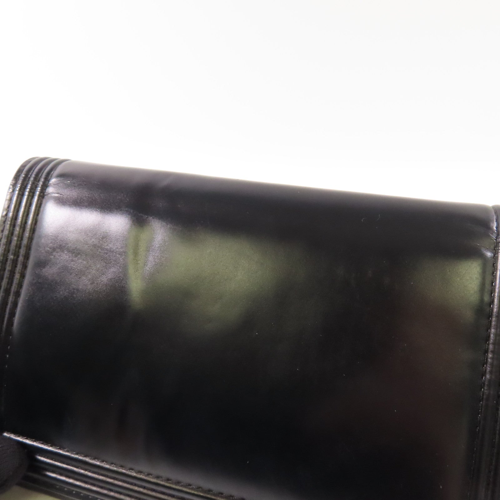 CHANEL 漆皮皮革Boy Wallet On Chain銀扣鏈帶肩背袋