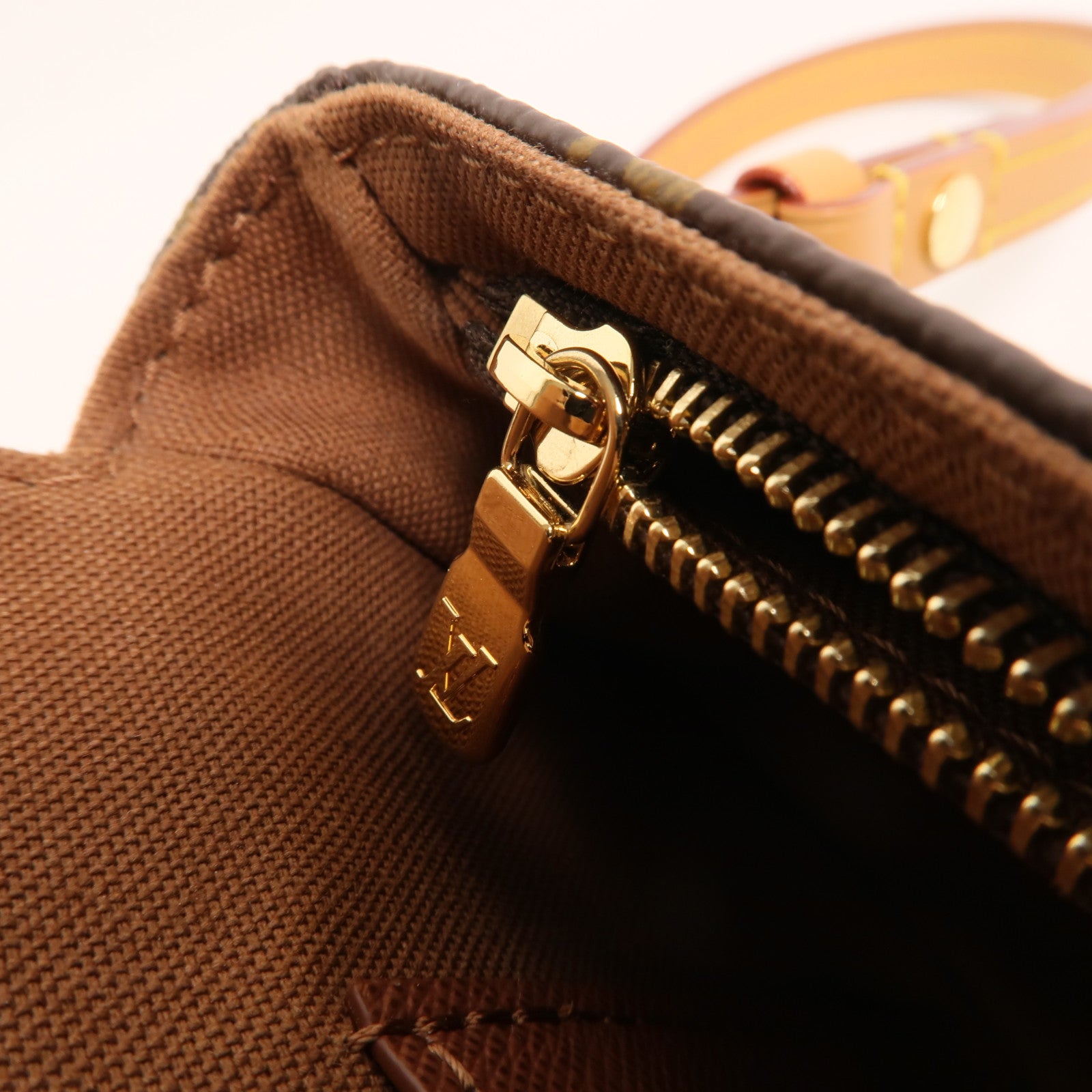 LOUIS VUITTON Monogram Ivy金扣手挽肩背兩用袋