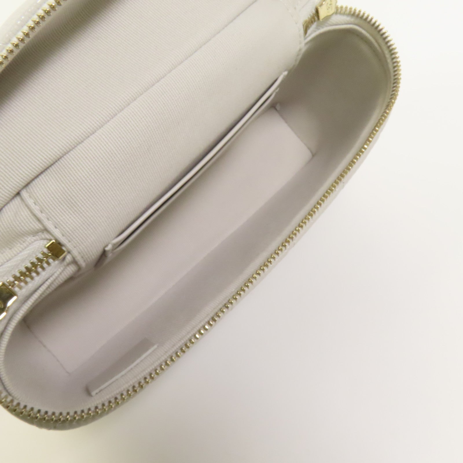 CHANEL 牛皮皮革Vanity Case金扣鏈帶手挽肩背兩用袋