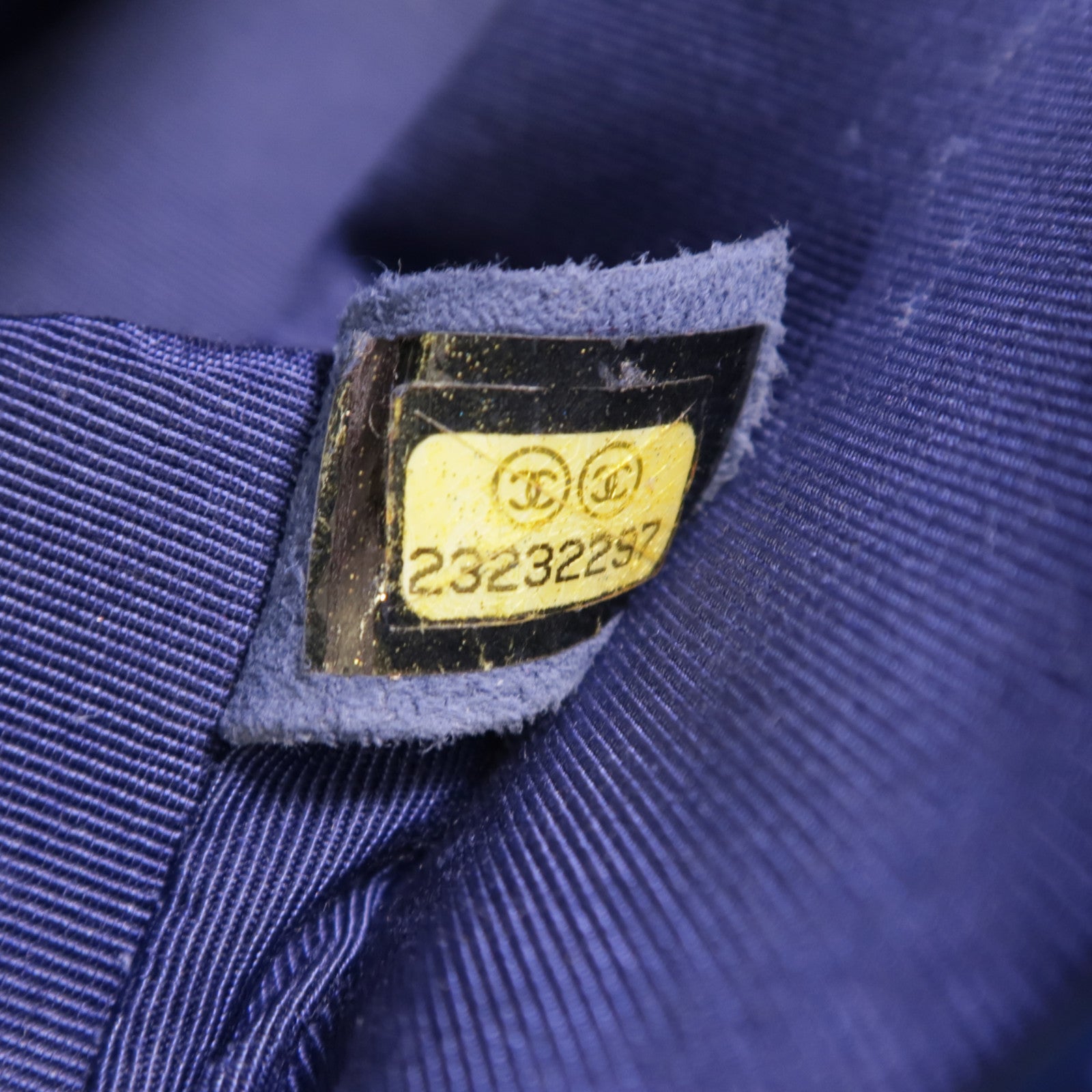 CHANEL (PRICE DOWN) CC Boy 25cm Shoulder Bag #23232297 Lambskin Leather Navy