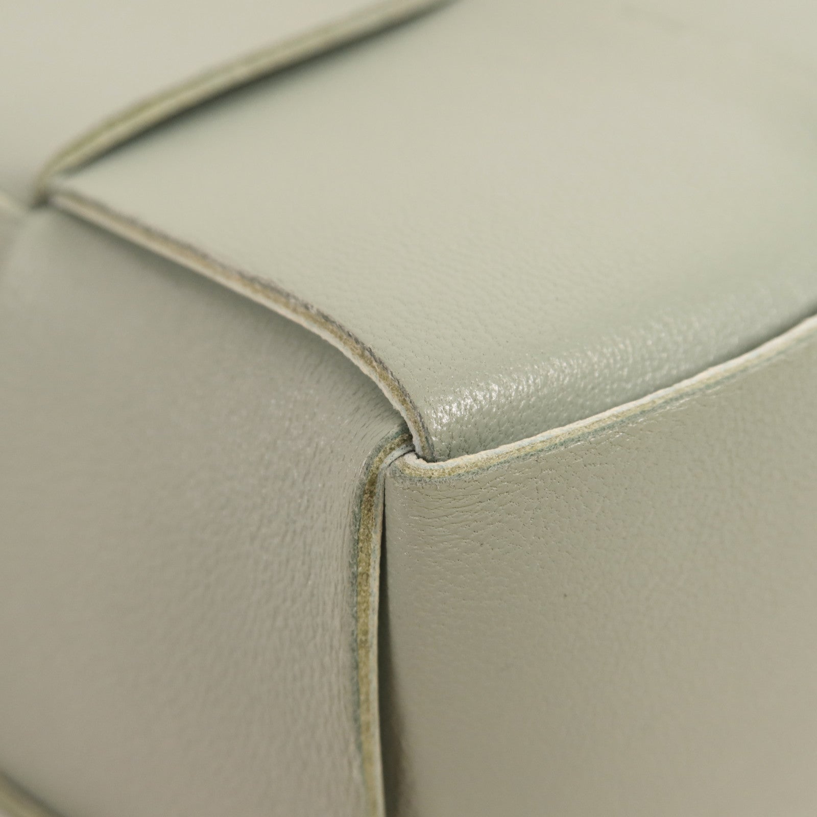 BOTTEGA VENETA 牛皮皮革Cassette Bucket肩背袋