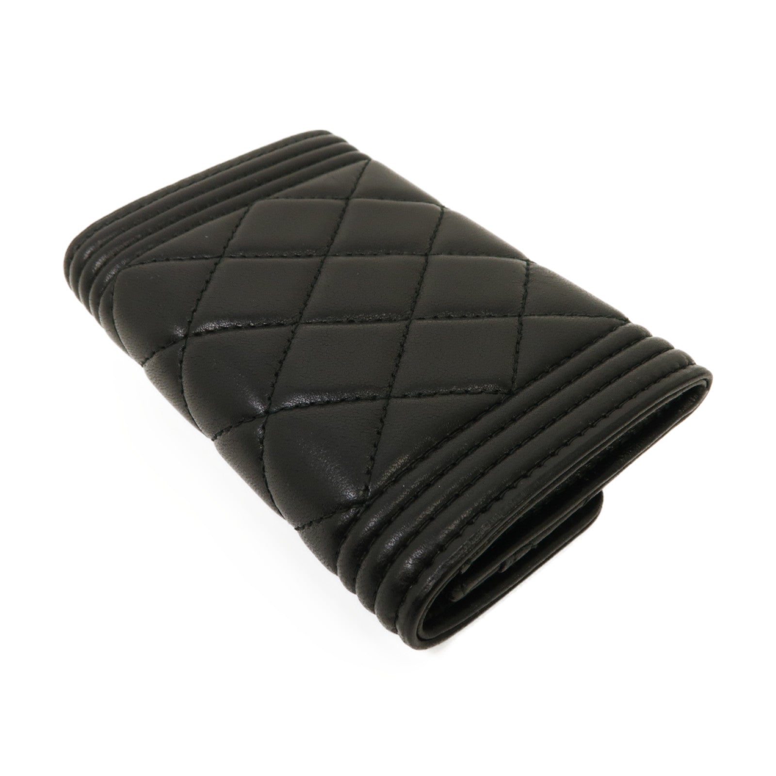 CHANEL 菱格羊皮皮革Boy Card Case金扣卡片套黑色