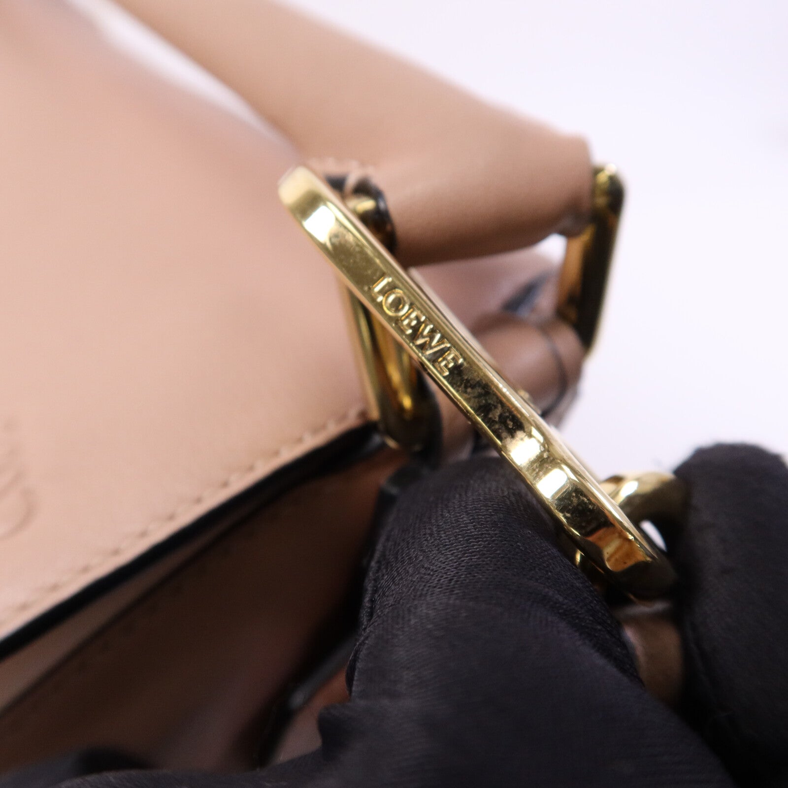 LOEWE 牛皮皮革Puzzle Medium金扣手挽肩背兩用袋