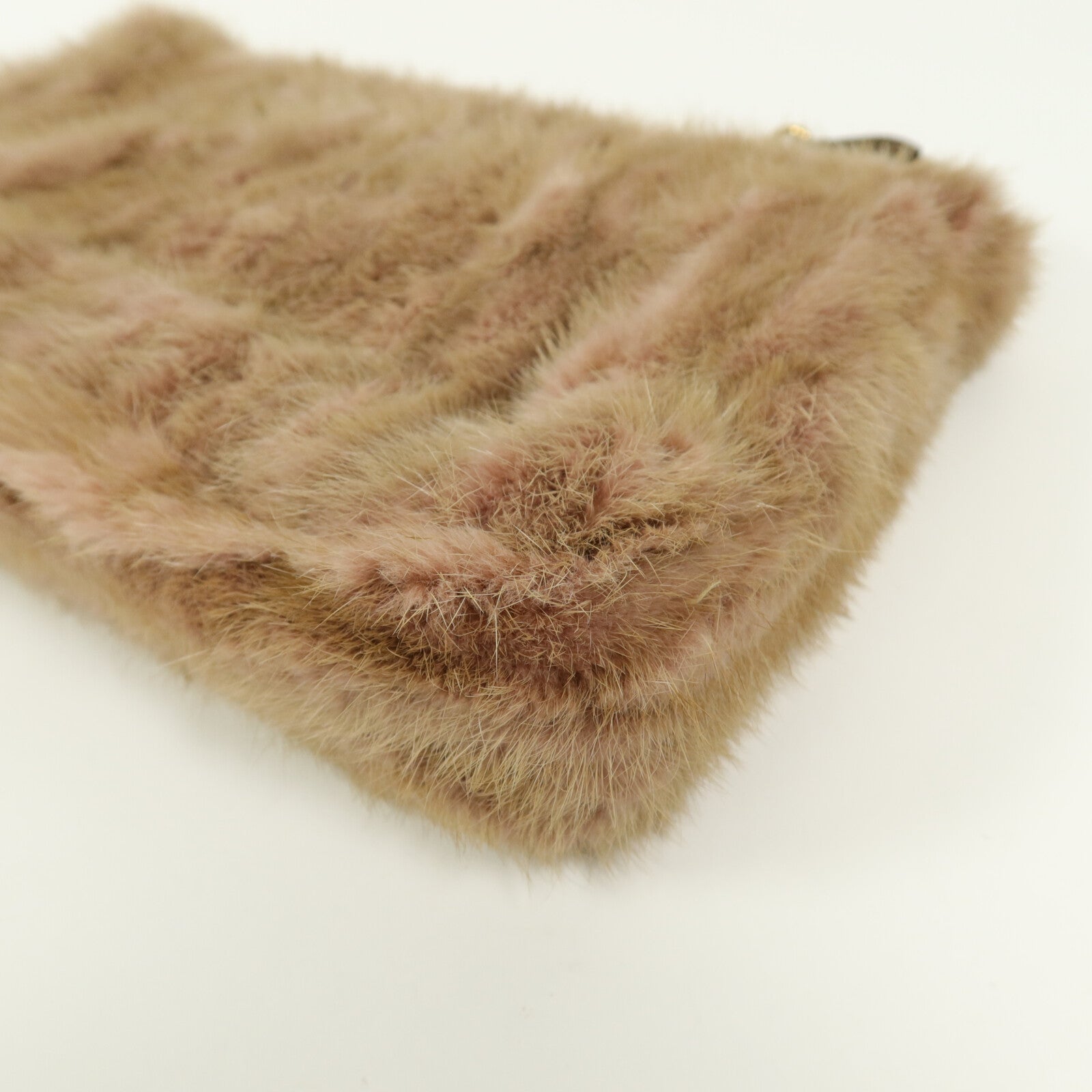 LOUIS VUITTON 水貂皮草Caresse Lockit Boudoir MM Real Mink Fur鏈帶肩背袋