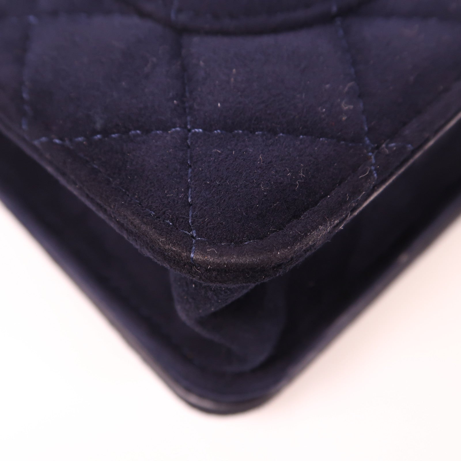 CHANEL 麂皮皮革WOC Wallet On Chain銀扣鏈帶肩背袋