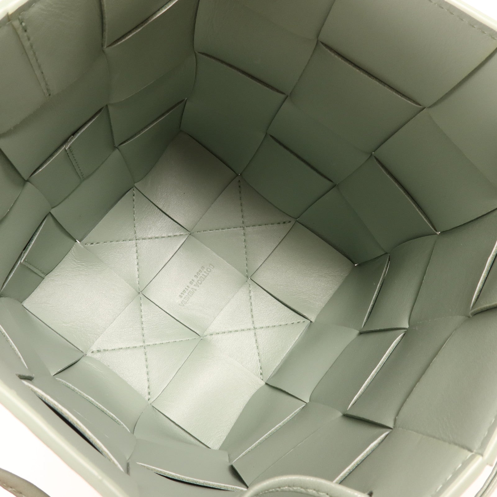 BOTTEGA VENETA 牛皮皮革Cassette Bucket肩背袋