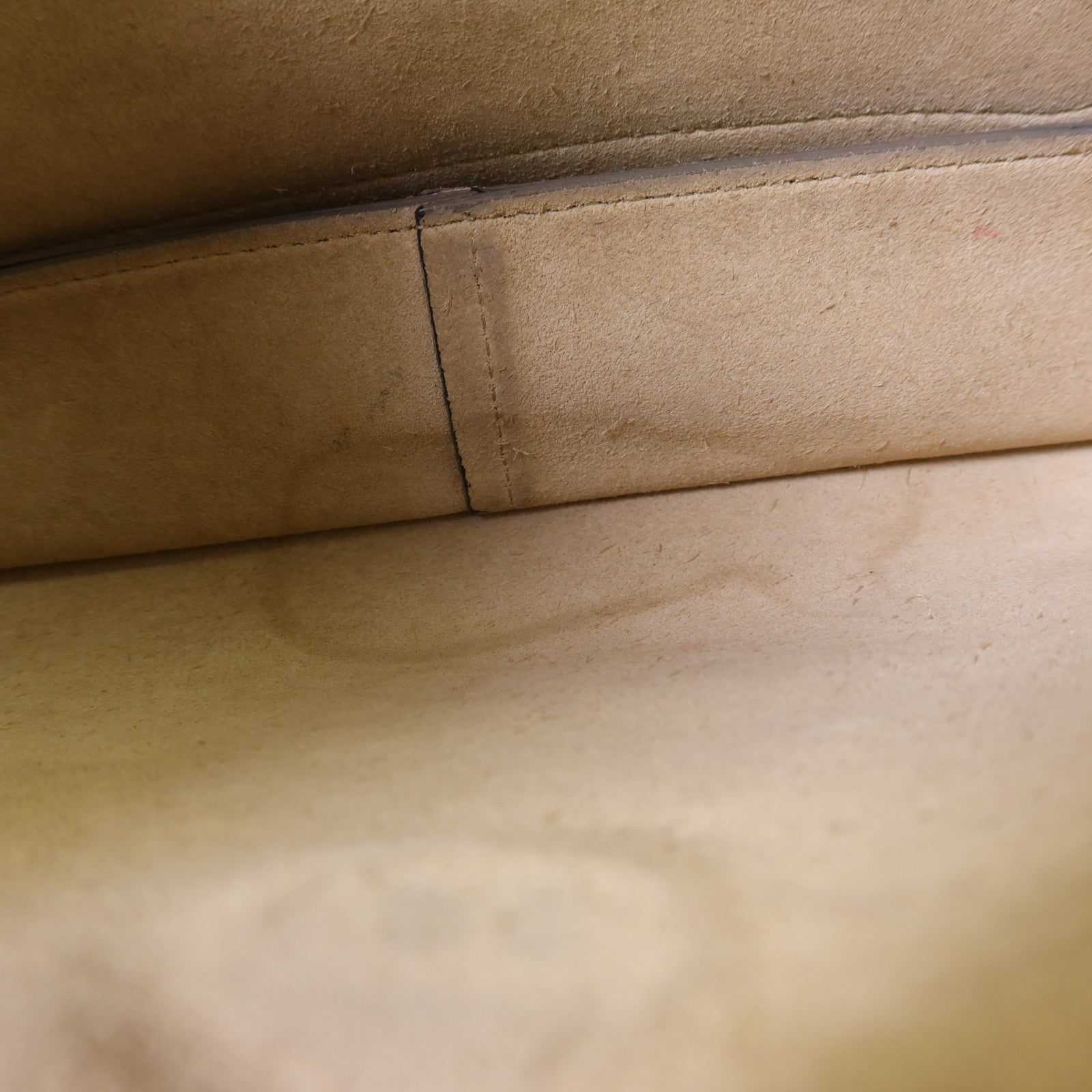 Chloe 牛皮皮革/麂皮皮革Faye金扣肩背袋