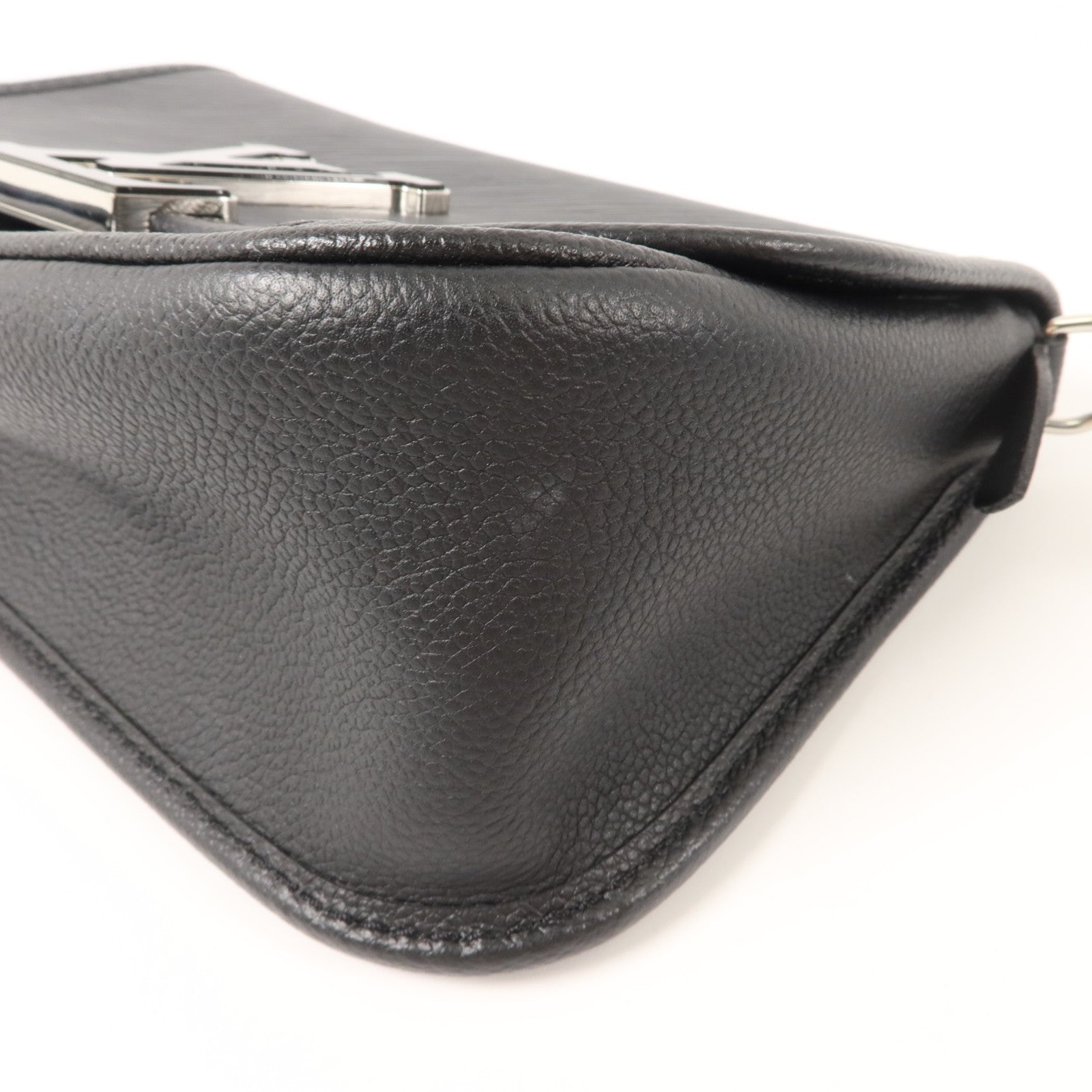 LOUIS VUITTON Epi Buci銀扣肩背袋