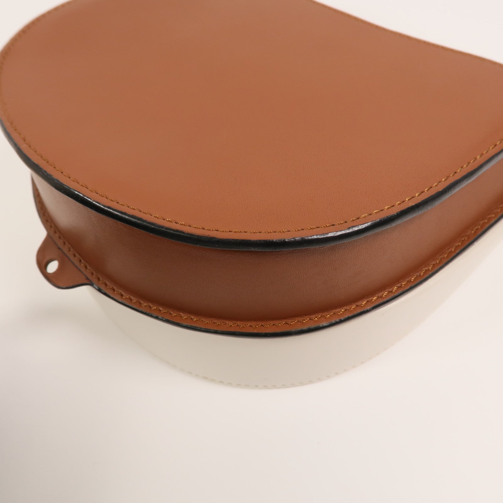 LOEWE 牛皮皮革Heel Duo肩背袋
