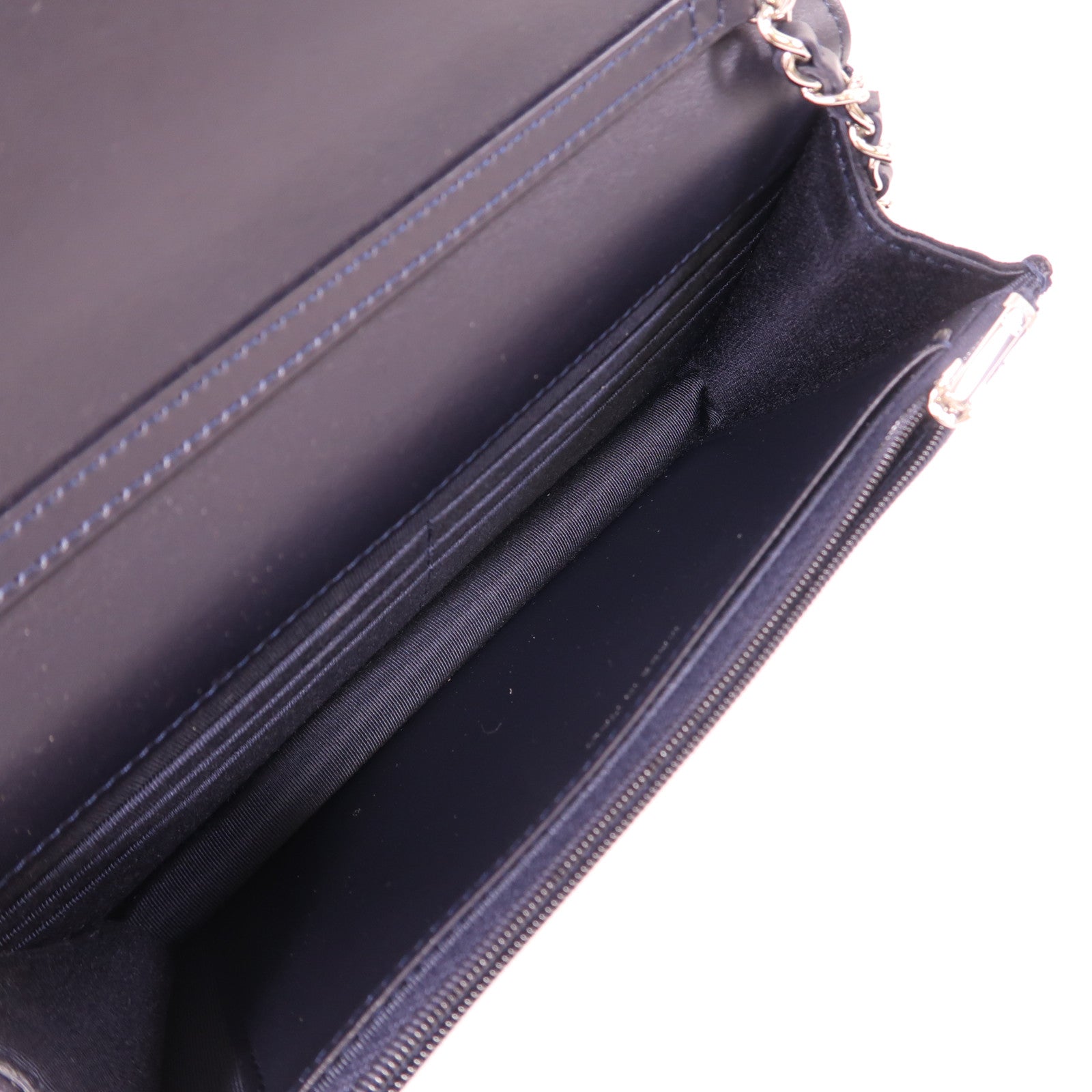 CHANEL 麂皮皮革WOC Wallet On Chain銀扣鏈帶肩背袋
