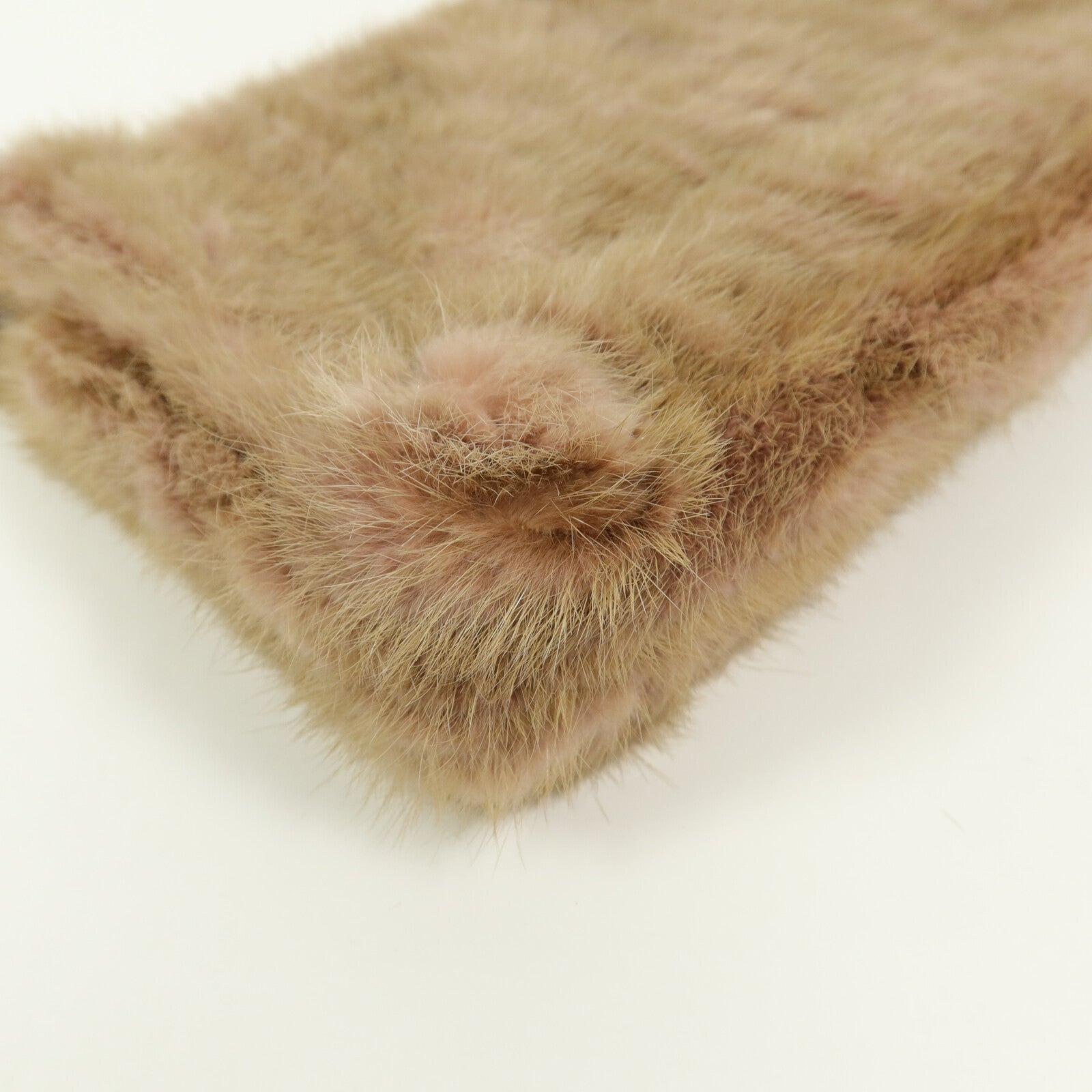 LOUIS VUITTON 水貂皮草Caresse Lockit Boudoir MM Real Mink Fur鏈帶肩背袋