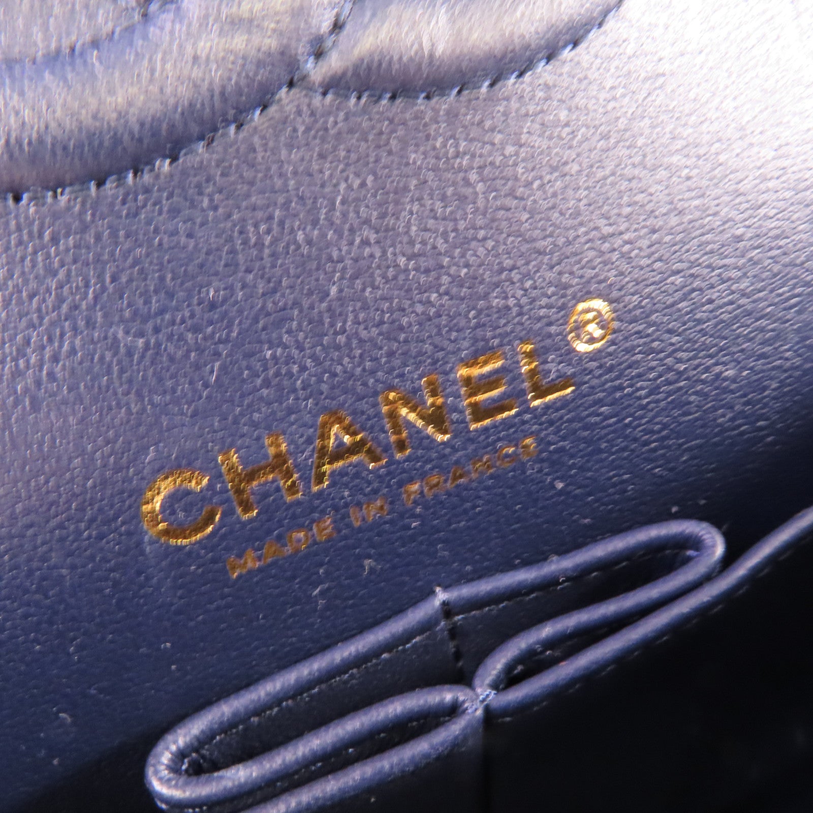 CHANEL 菱格Caviar皮革 Classic Flap 25 Chain Shoulder Bag金扣鏈帶肩背袋寶藍色