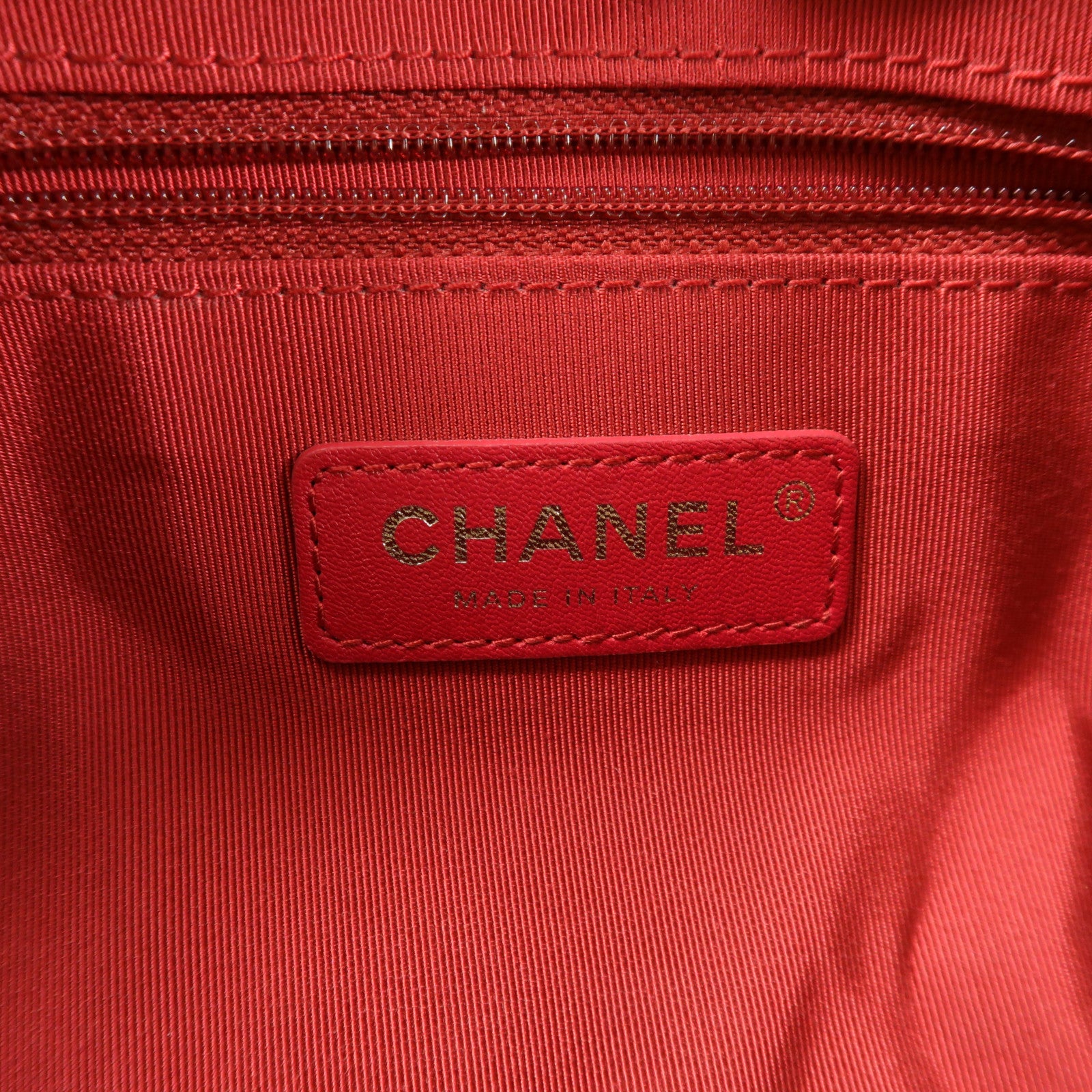 CHANEL 牛皮皮革Gabrielle Large鏈帶肩背袋