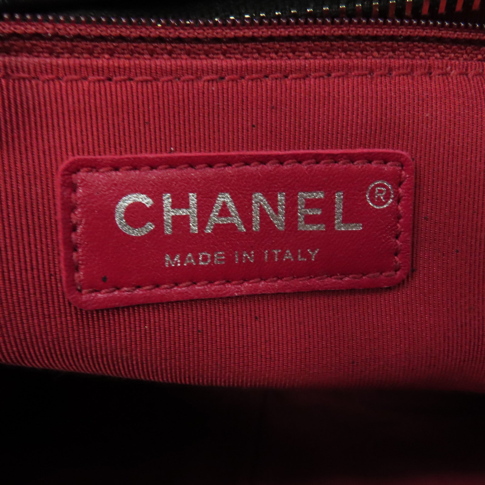 CHANEL 菱格牛皮皮革Gabrielle金扣/銀扣鏈帶肩背袋黑色