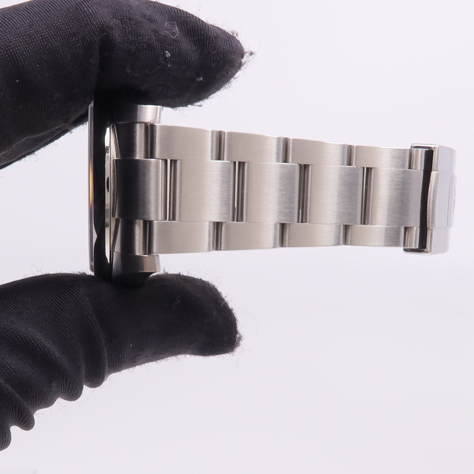 ROLEX Oyster Perpetual 114200