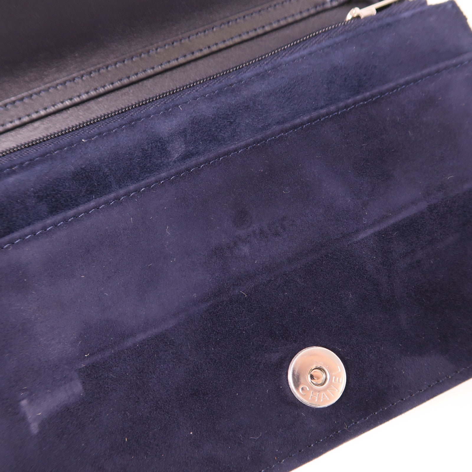 CHANEL 麂皮皮革WOC Wallet On Chain銀扣鏈帶肩背袋