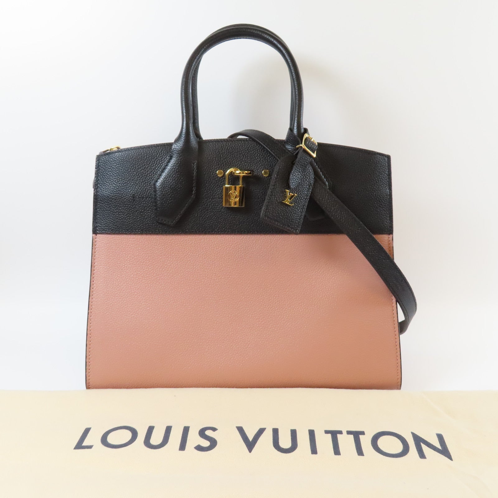 LOUIS VUITTON **【激減優惠】Taurillon City Steamer MM金扣手挽肩背兩用袋粉紅色/黑色