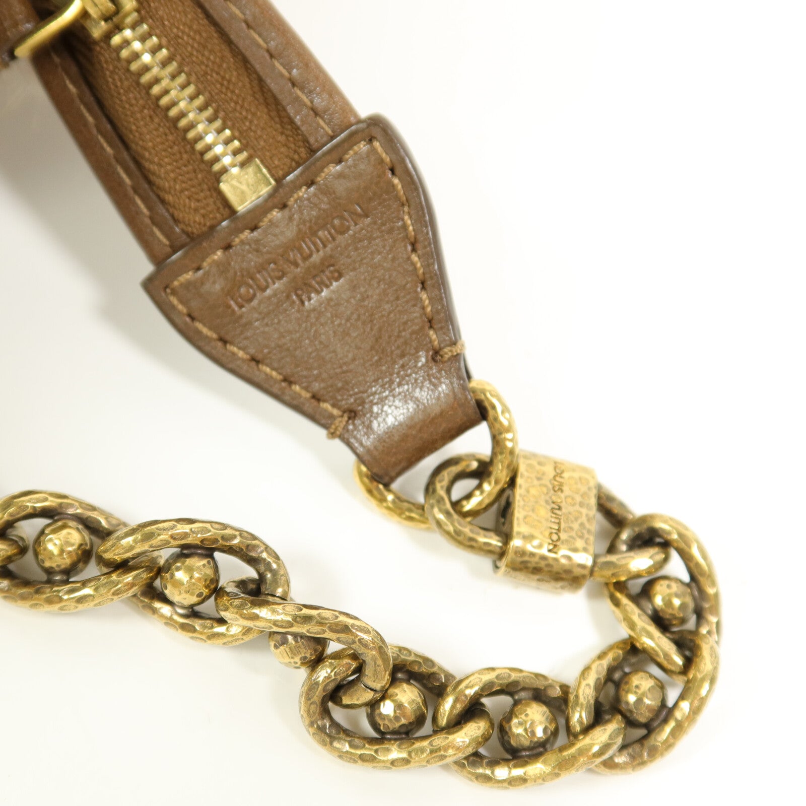 LOUIS VUITTON 水貂皮草Caresse Lockit Boudoir MM Real Mink Fur鏈帶肩背袋