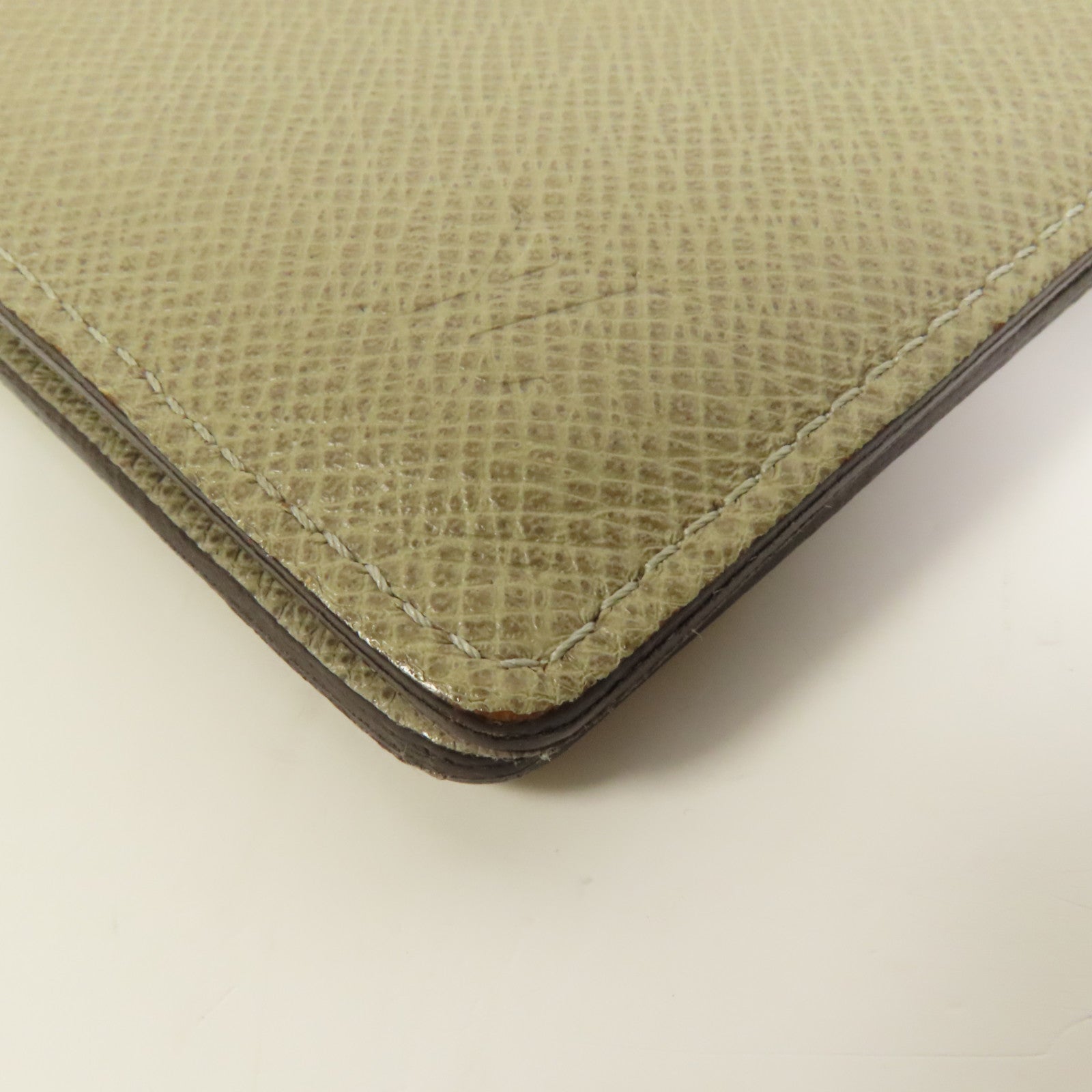 LOUIS VUITTON Taiga Long Wallet長錢包