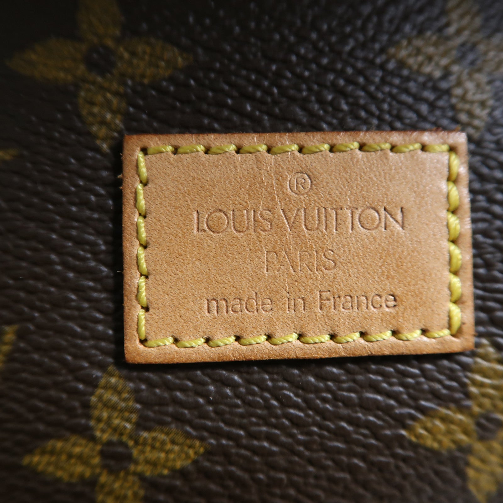 LOUIS VUITTON Monogram Saumur 35金扣肩背袋