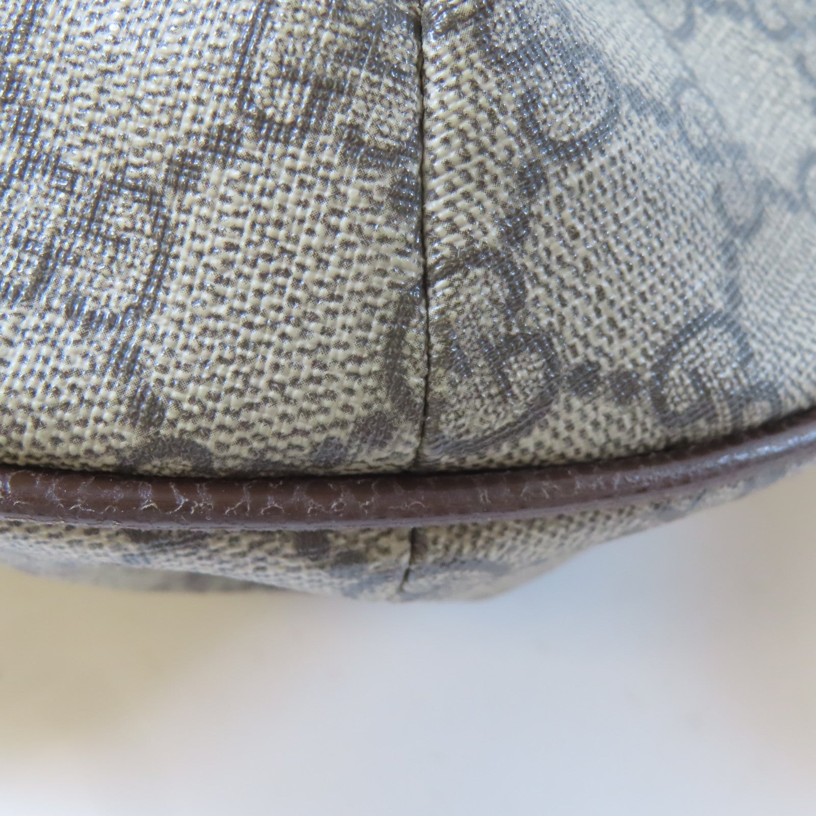 GUCCI 塗層帆布Ophidia金扣肩背袋啡色