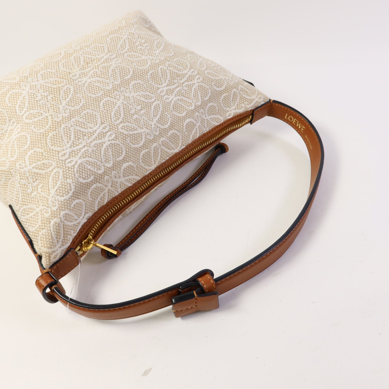 LOEWE 帆布Small Cubi Bag金扣手挽袋