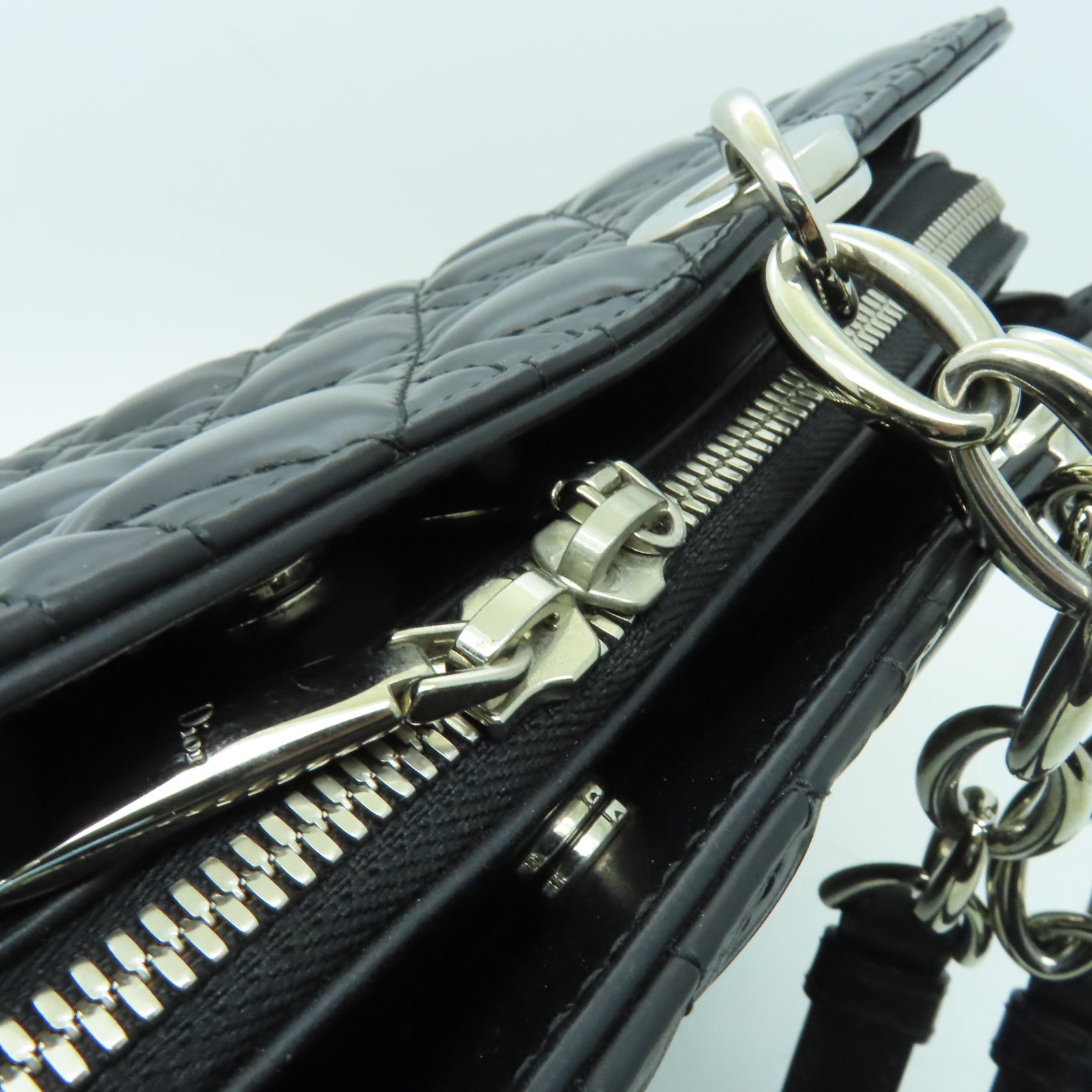 Dior 【激減優惠】漆皮皮革Hand Bag銀扣手挽袋黑色