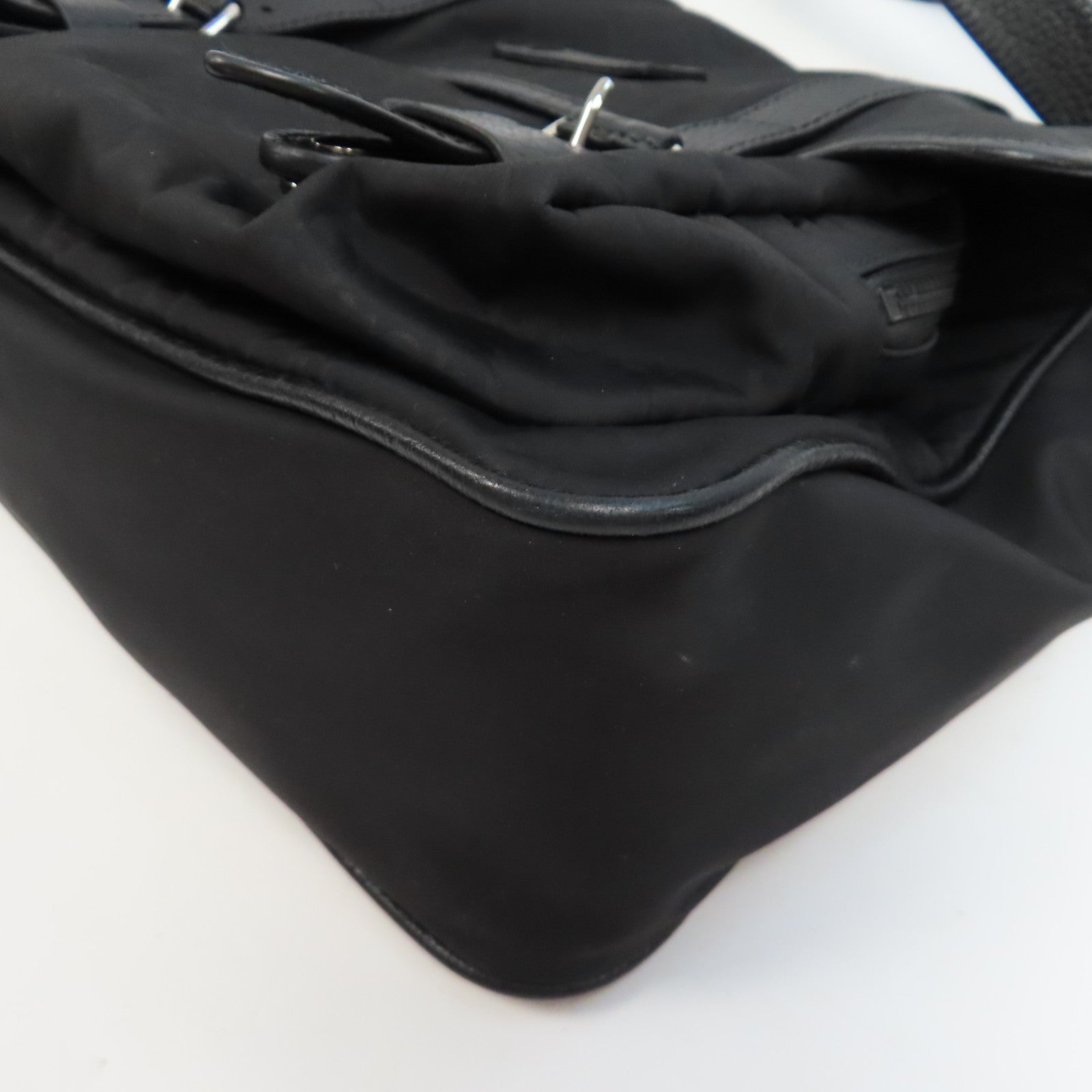 GUCCI 尼龍Shoulder Bag銀扣肩背袋黑色