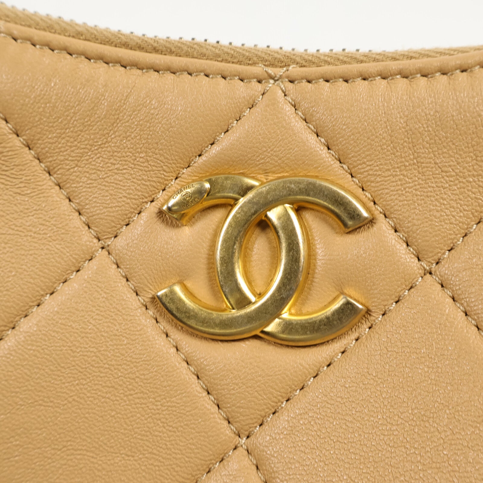 CHANEL 牛皮皮革Hobo Bag鏈帶肩背袋