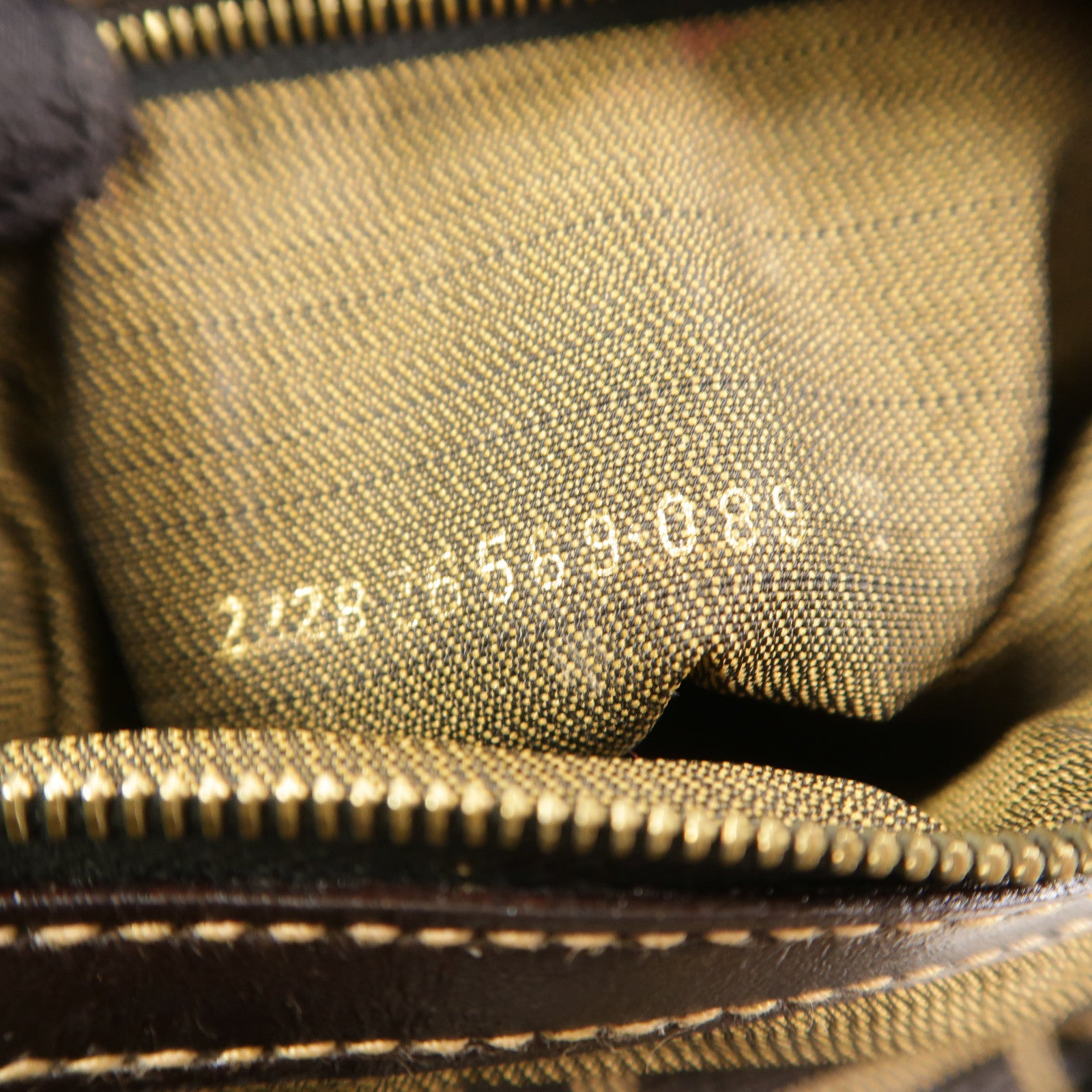FENDI 帆布Zucca Hobo肩背袋