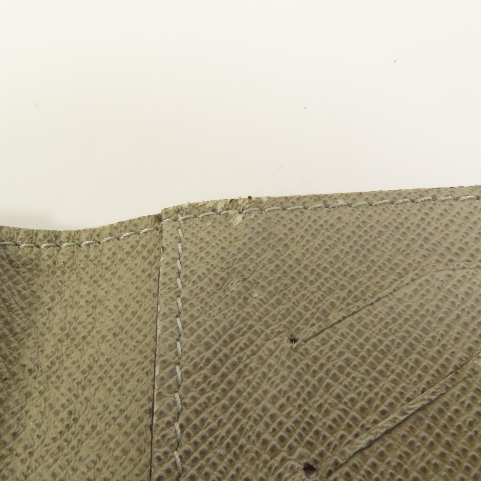 LOUIS VUITTON Taiga Long Wallet長錢包