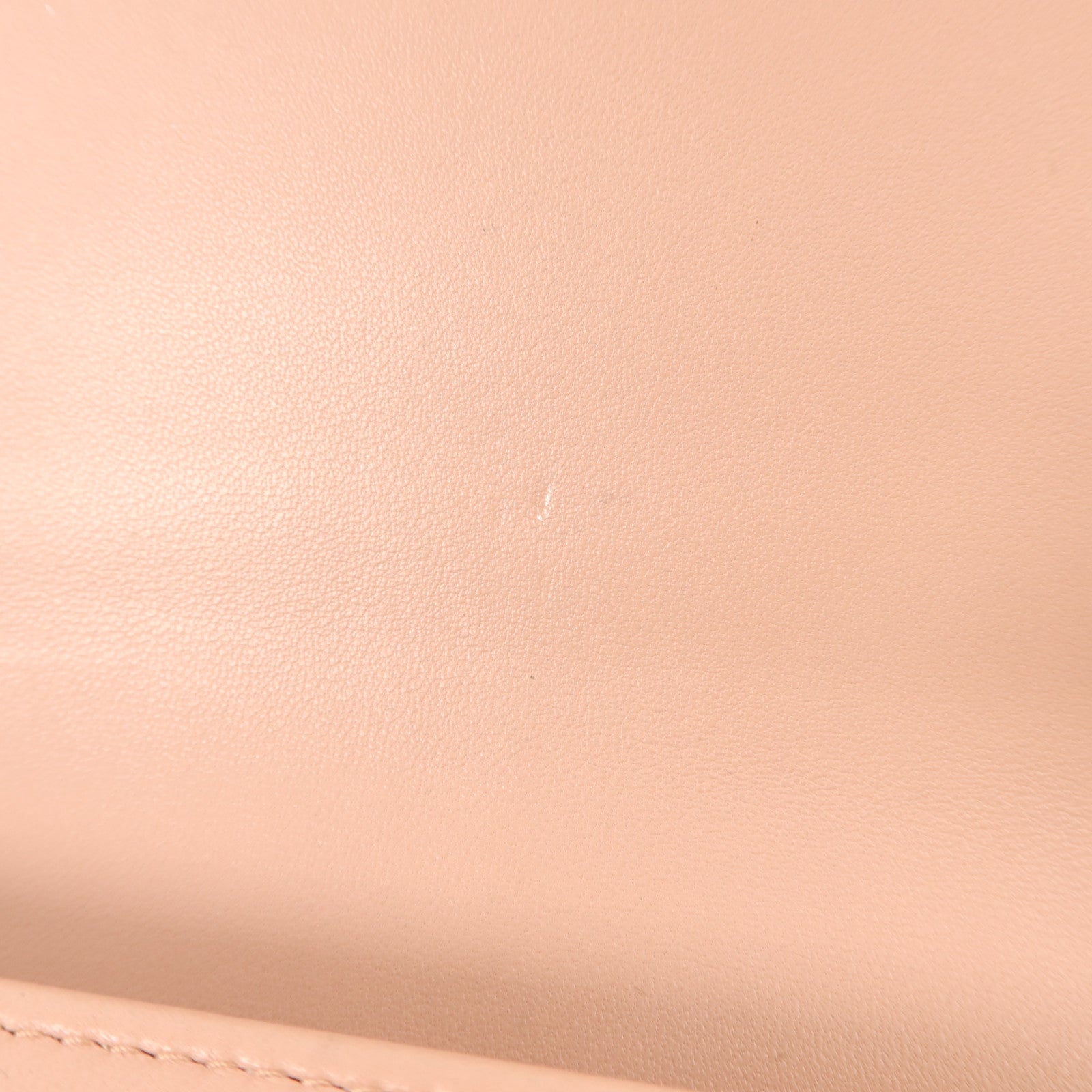 Miu Miu 羊皮皮革Mateiasse Delice銀扣鏈帶肩背袋