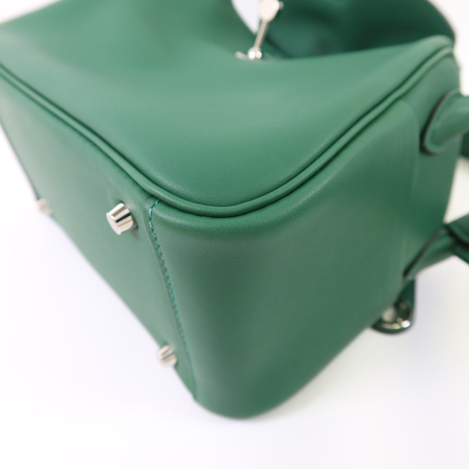 HERMES Swift皮革Mini Lindy銀扣手挽肩背兩用袋Vert Moyen