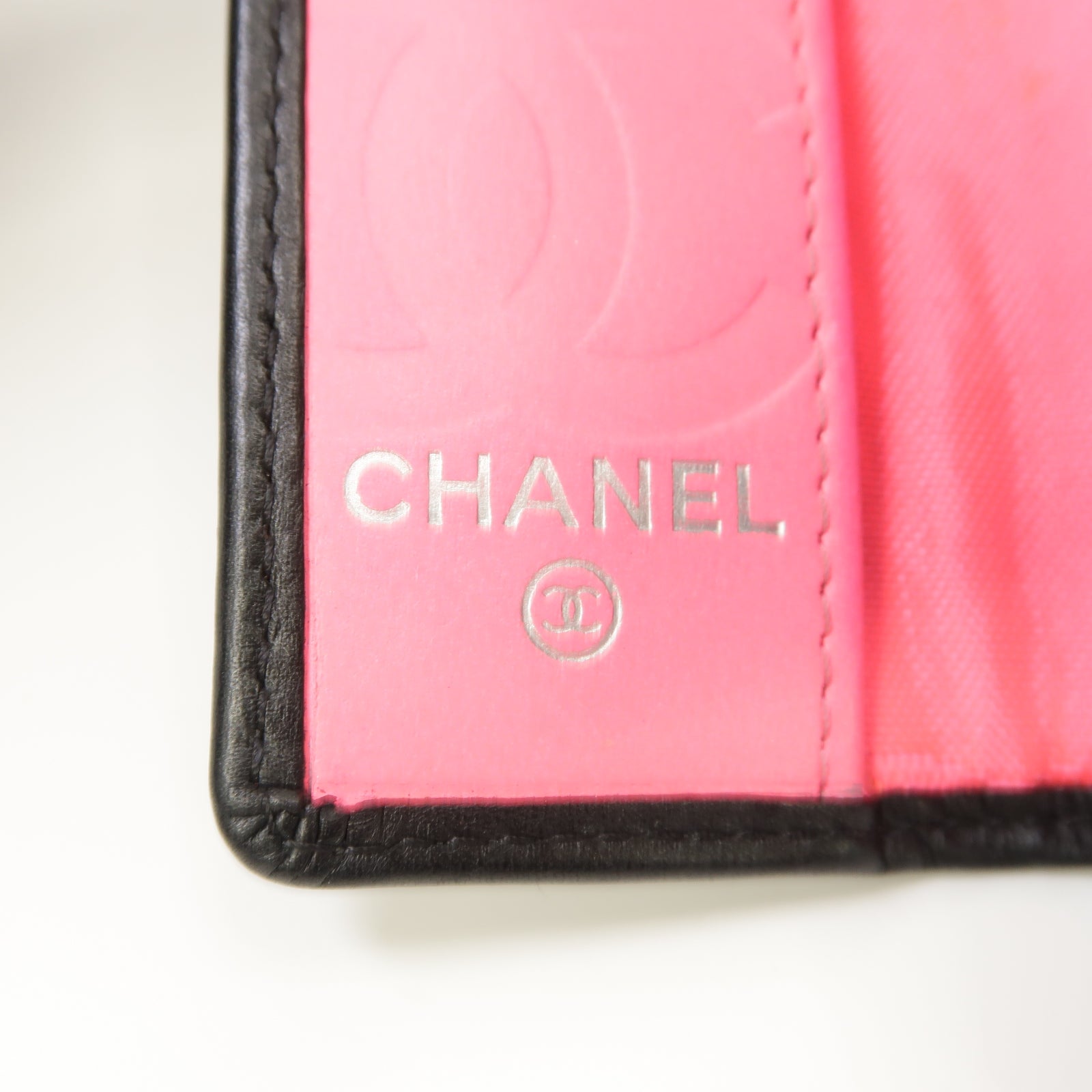 CHANEL 菱格牛皮皮革Cambon Key Case銀扣鎖匙包黑色/粉紅色