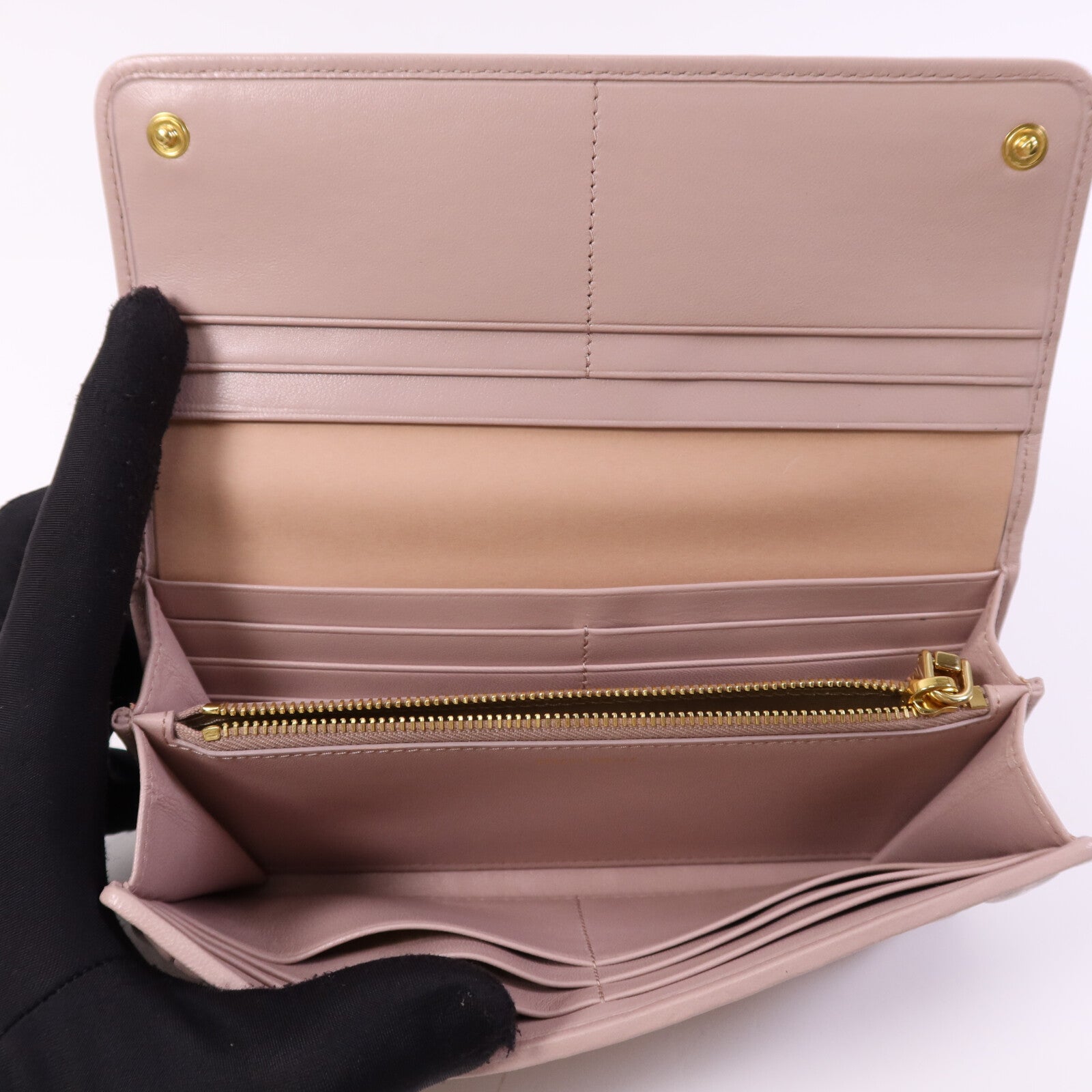 Miu Miu 羊皮皮革Wallet金扣長錢包