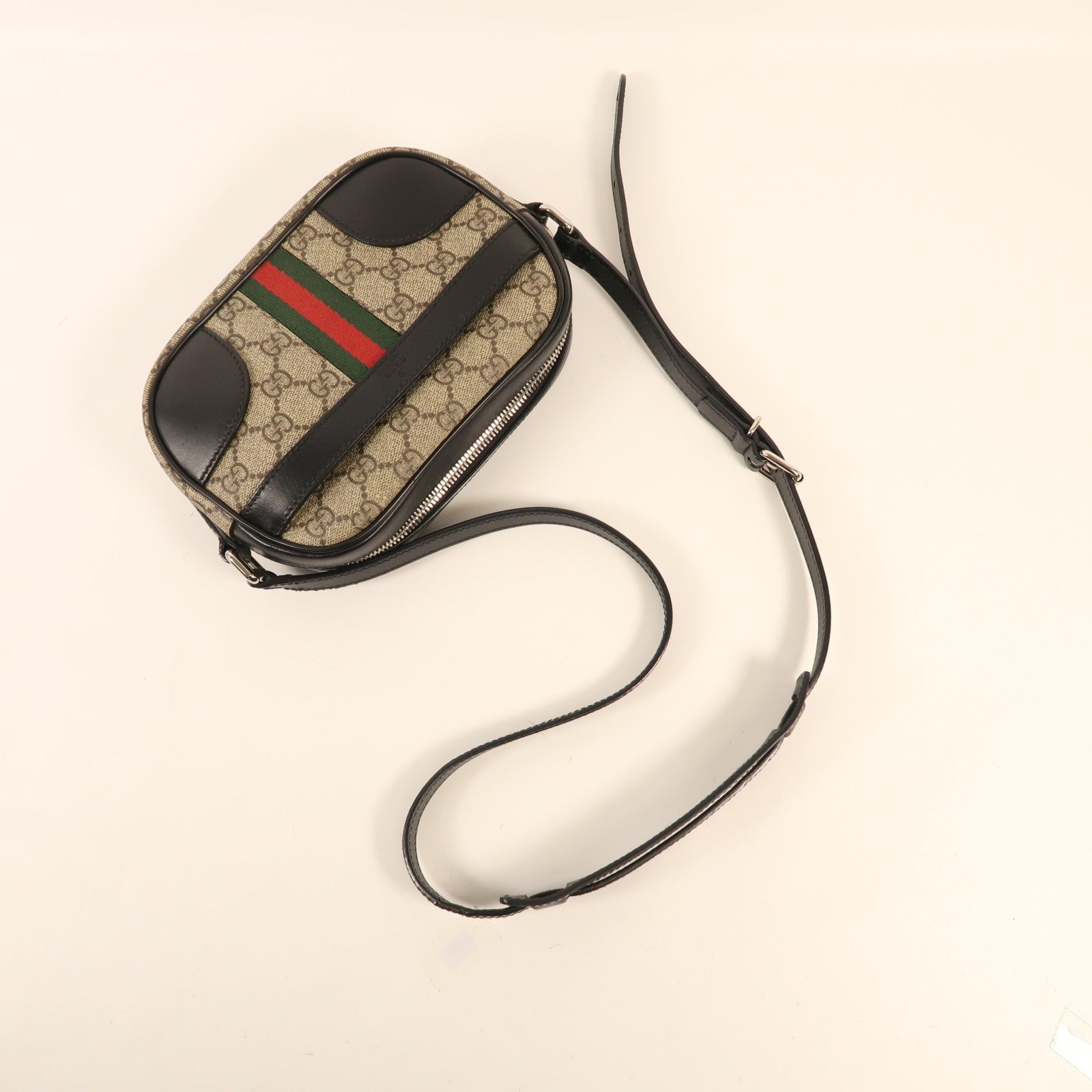 GUCCI 帆布Messenger Bag銀扣肩背袋