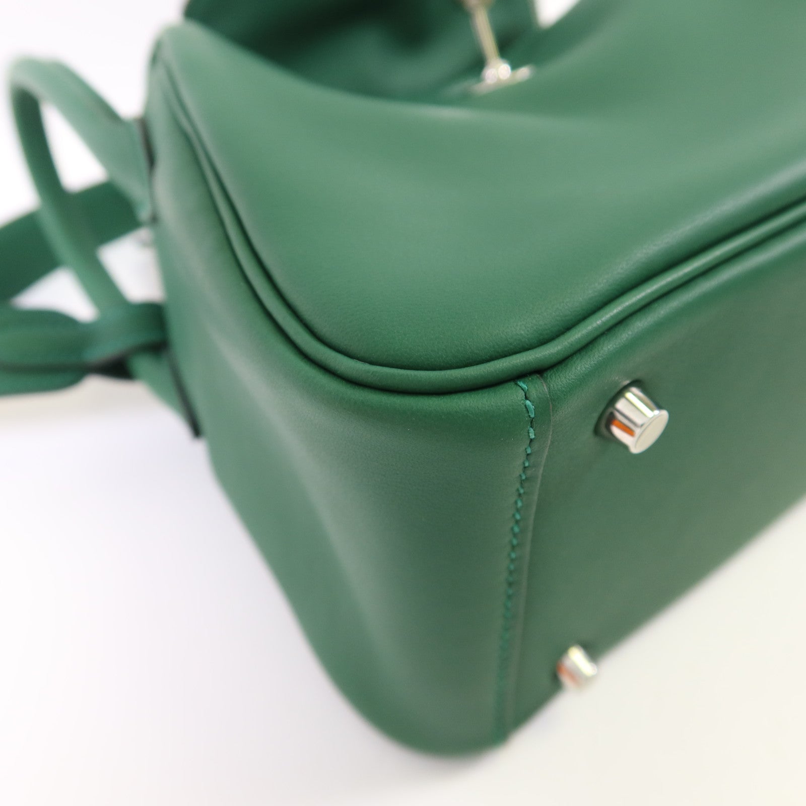 HERMES Swift皮革Mini Lindy銀扣手挽肩背兩用袋Vert Moyen