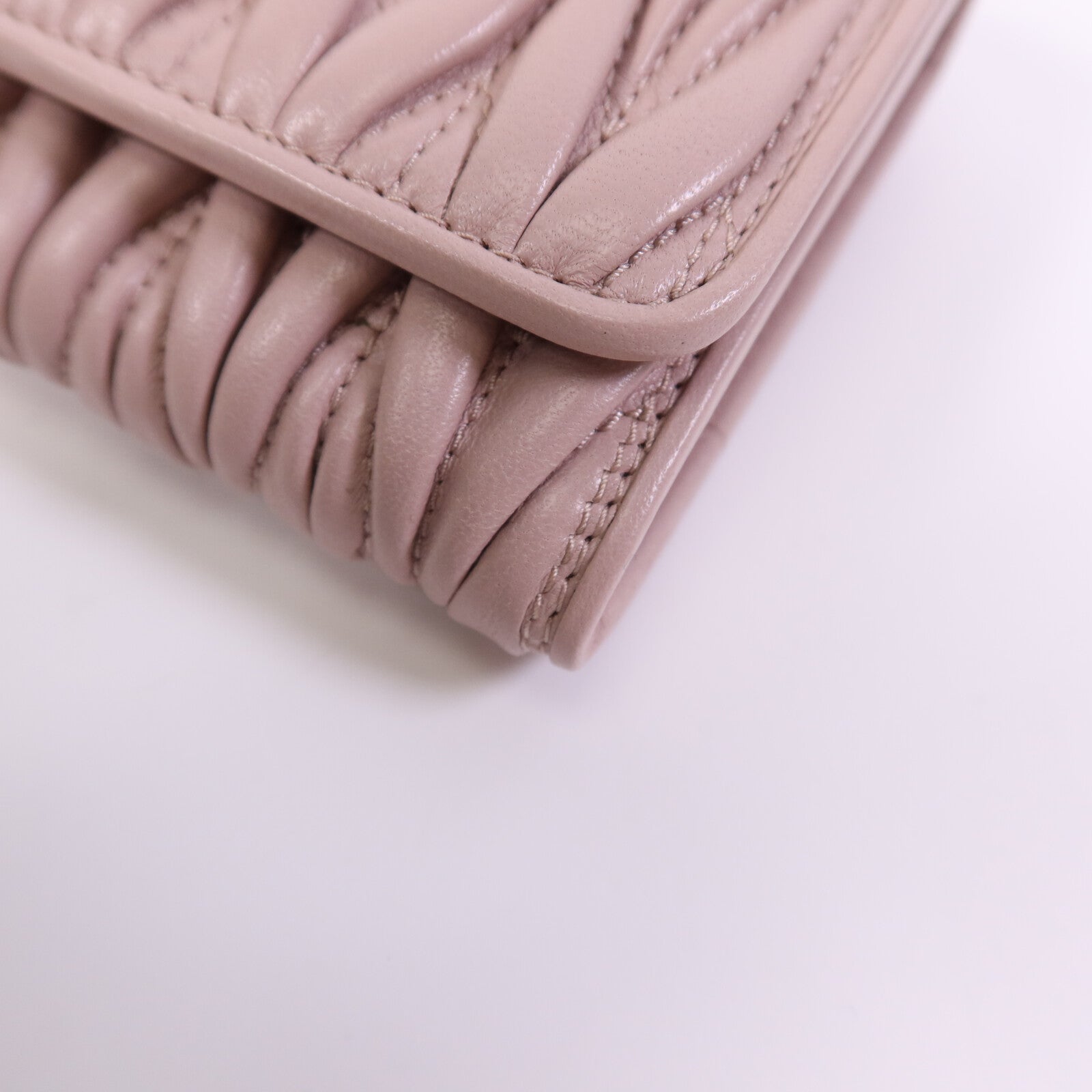 Miu Miu 羊皮皮革Wallet金扣長錢包