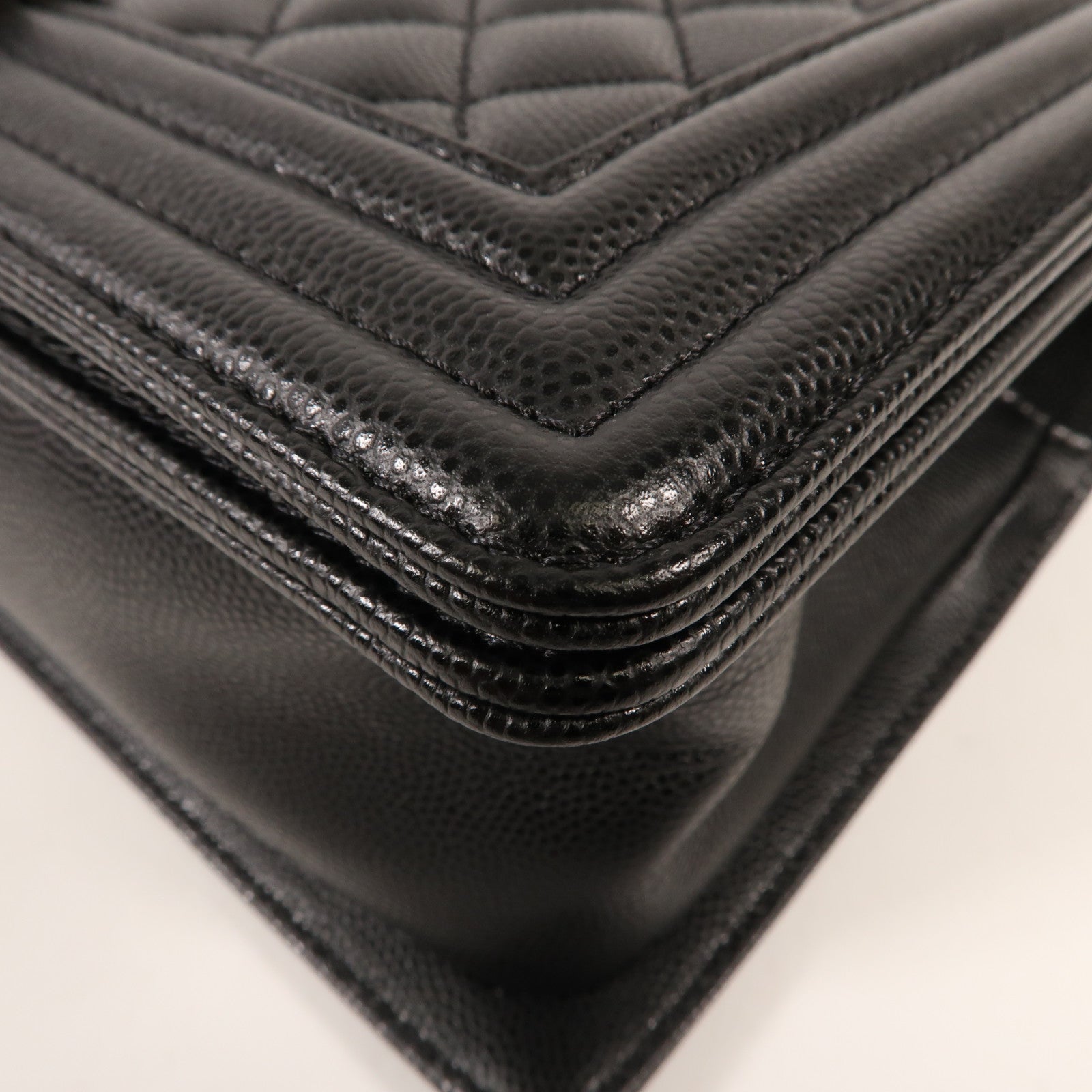 CHANEL 牛皮皮革Boy 25鏈帶肩背袋