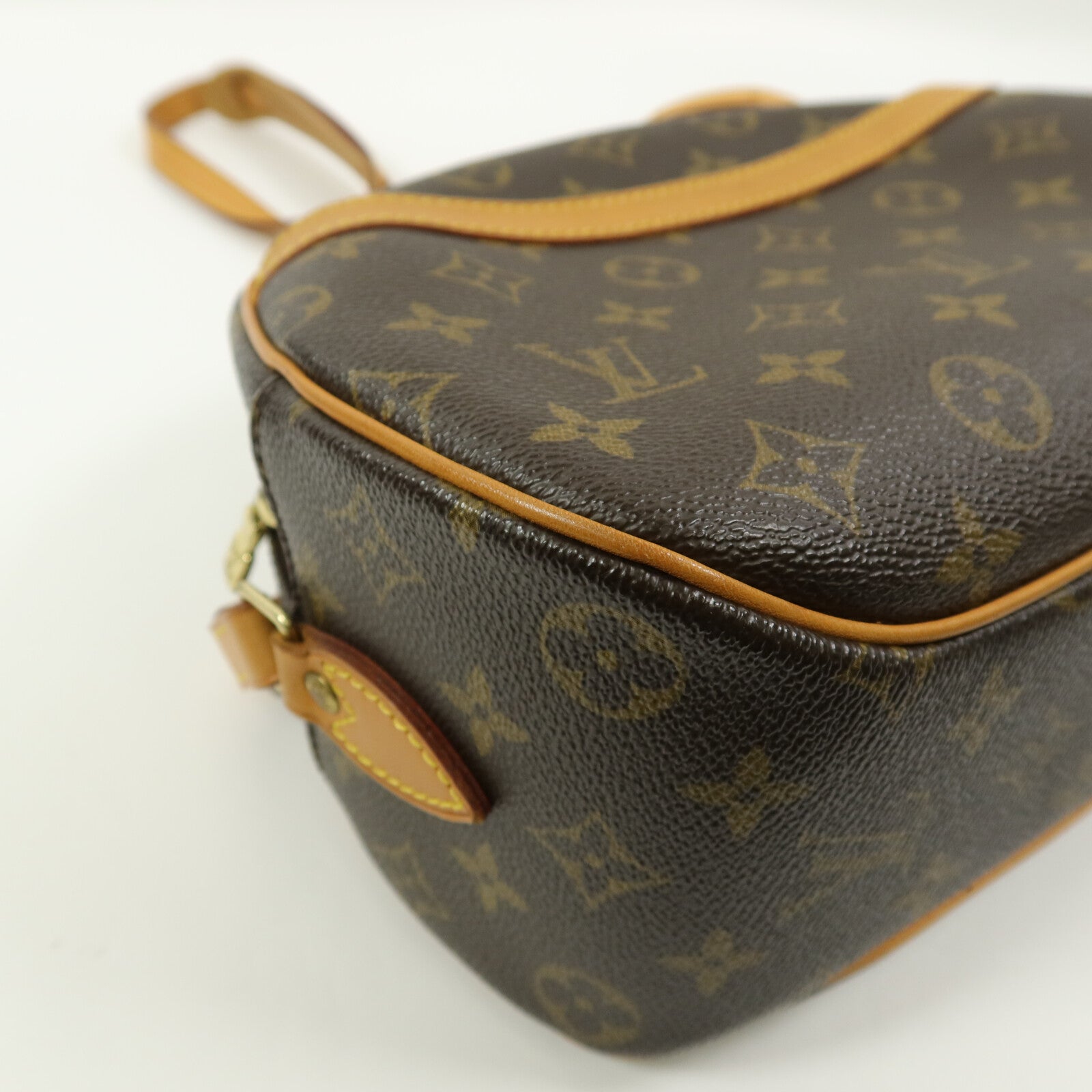 LOUIS VUITTON Monogram Blois肩背袋