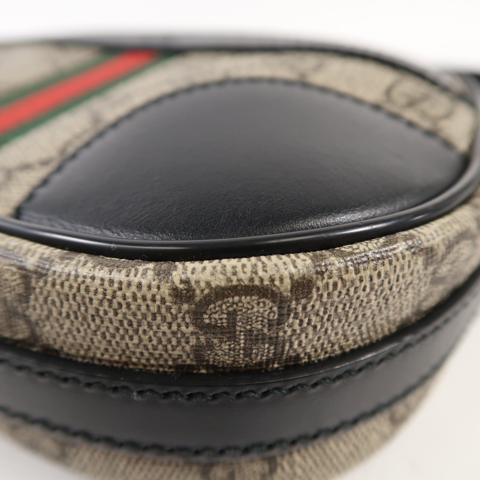 GUCCI 帆布Messenger Bag銀扣肩背袋