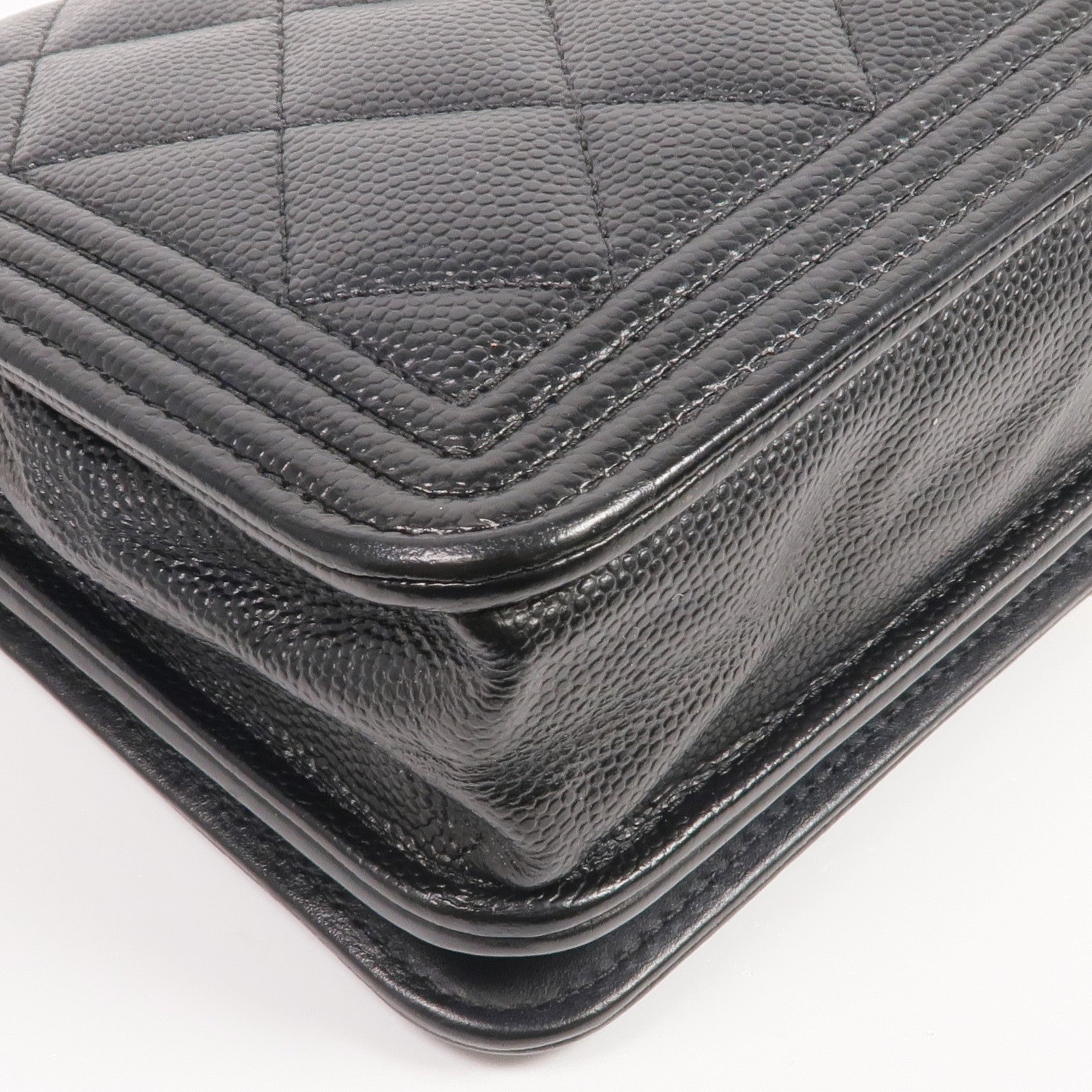 CHANEL 牛皮皮革WOC Wallet On Chain金扣鏈帶肩背袋