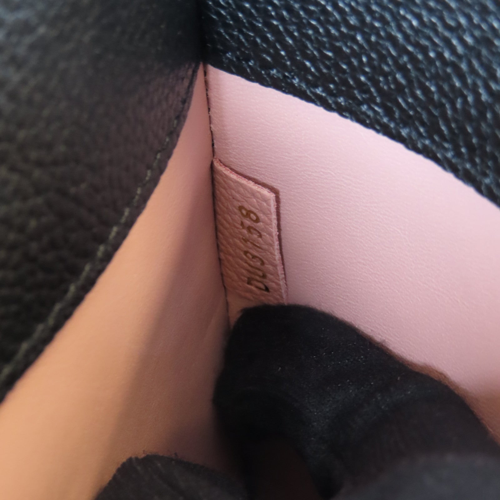 LOUIS VUITTON **【激減優惠】Taurillon City Steamer MM金扣手挽肩背兩用袋粉紅色/黑色