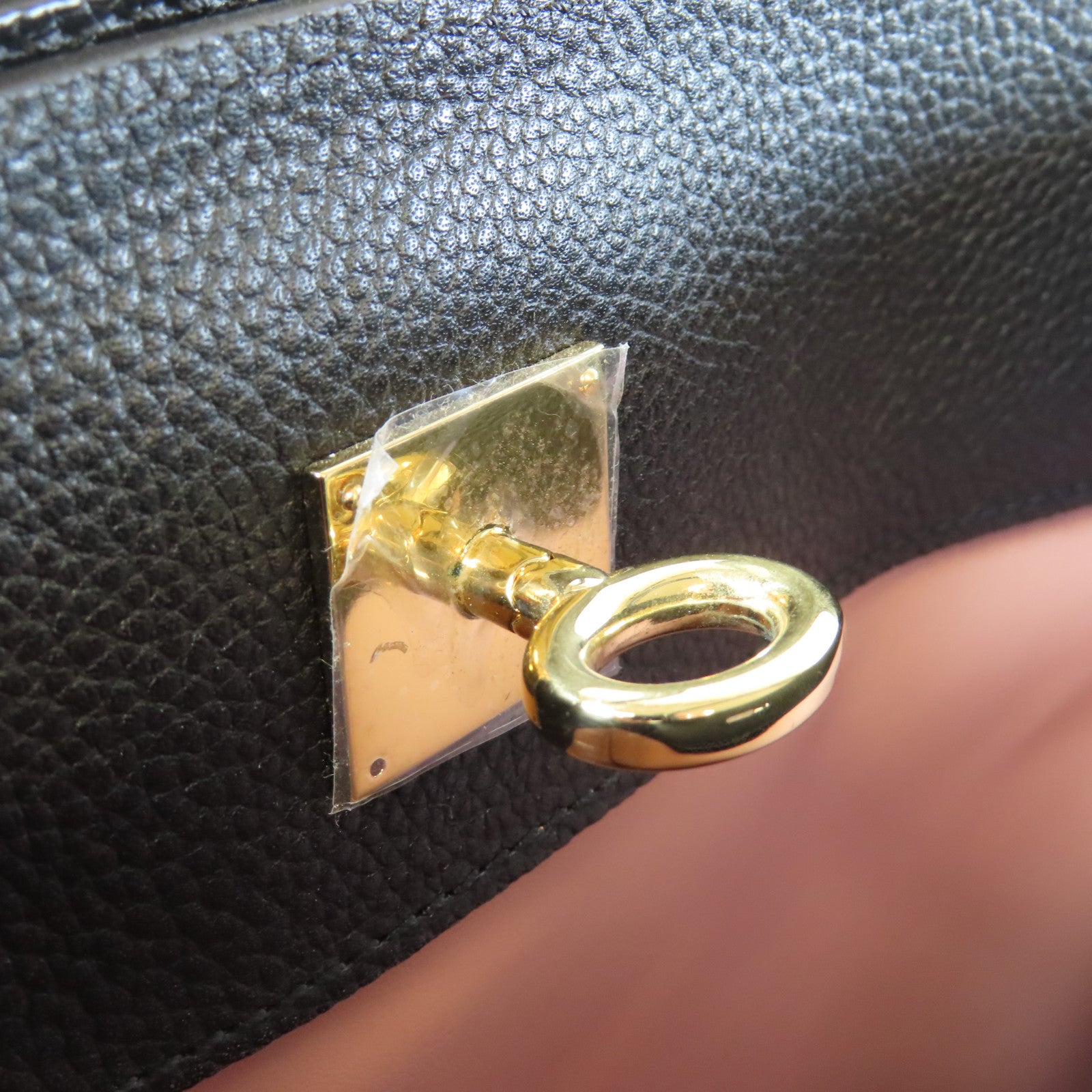 LOUIS VUITTON **【激減優惠】Taurillon City Steamer MM金扣手挽肩背兩用袋粉紅色/黑色